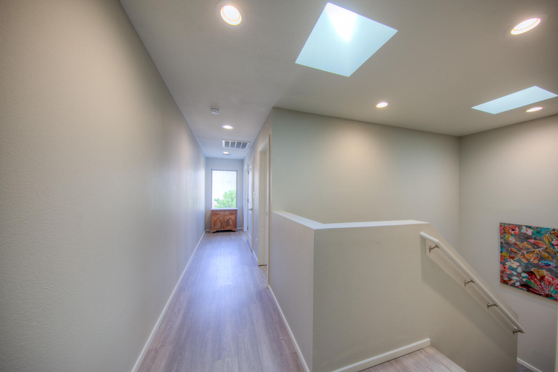 4555 VILLA LOMA Lane NE