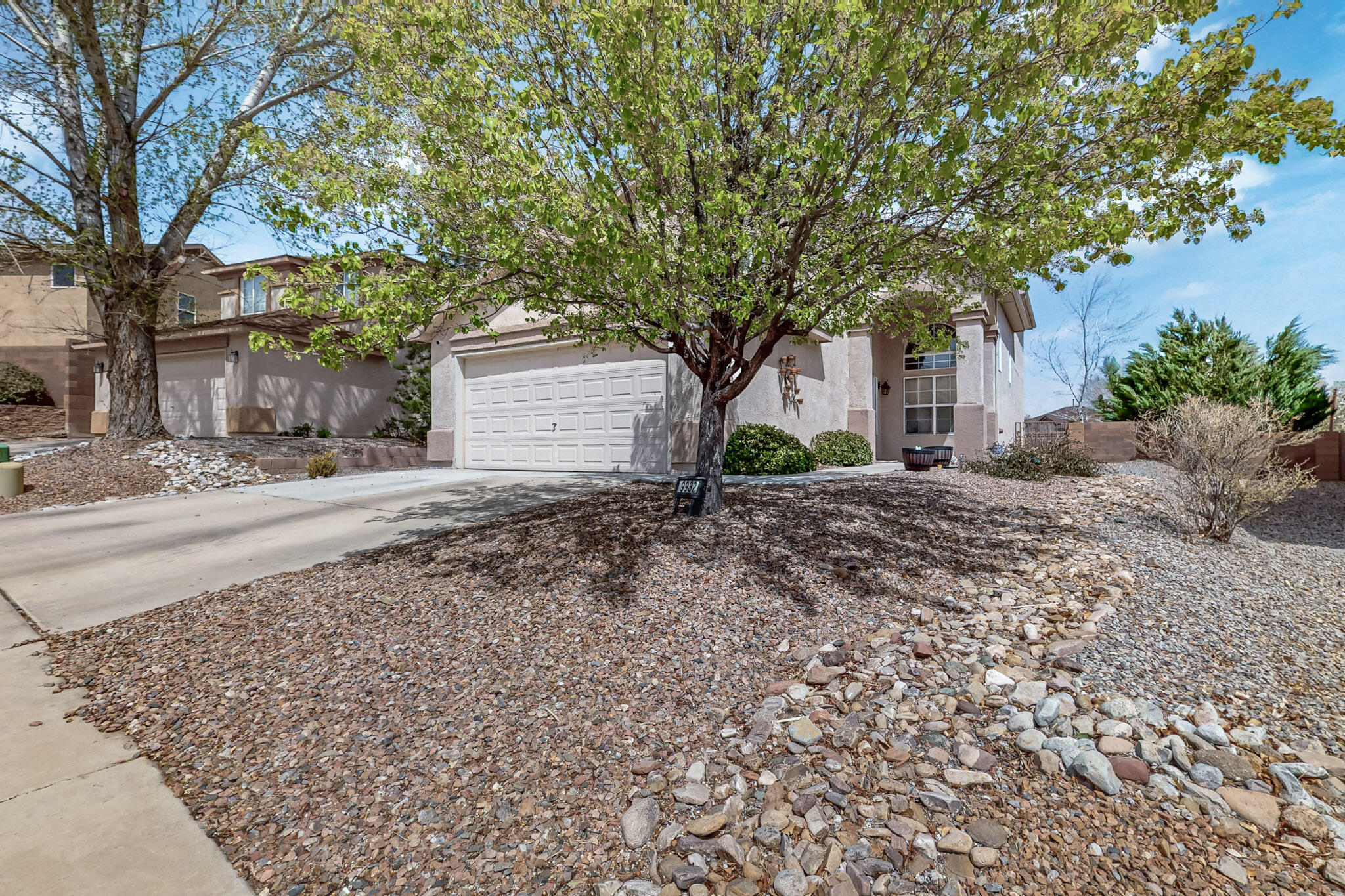 9932 SUNSHINE MESA Drive NW