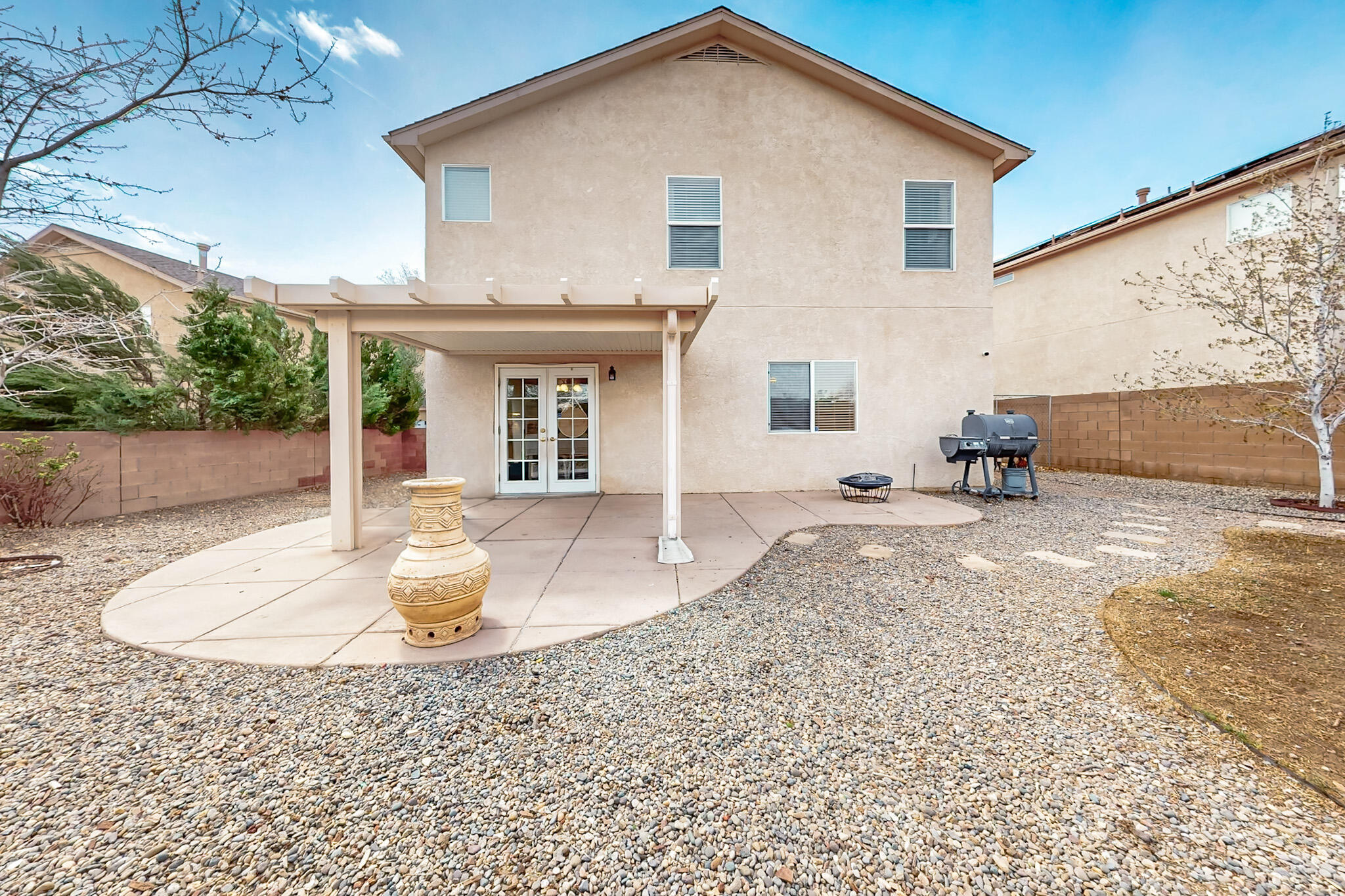9932 SUNSHINE MESA Drive NW