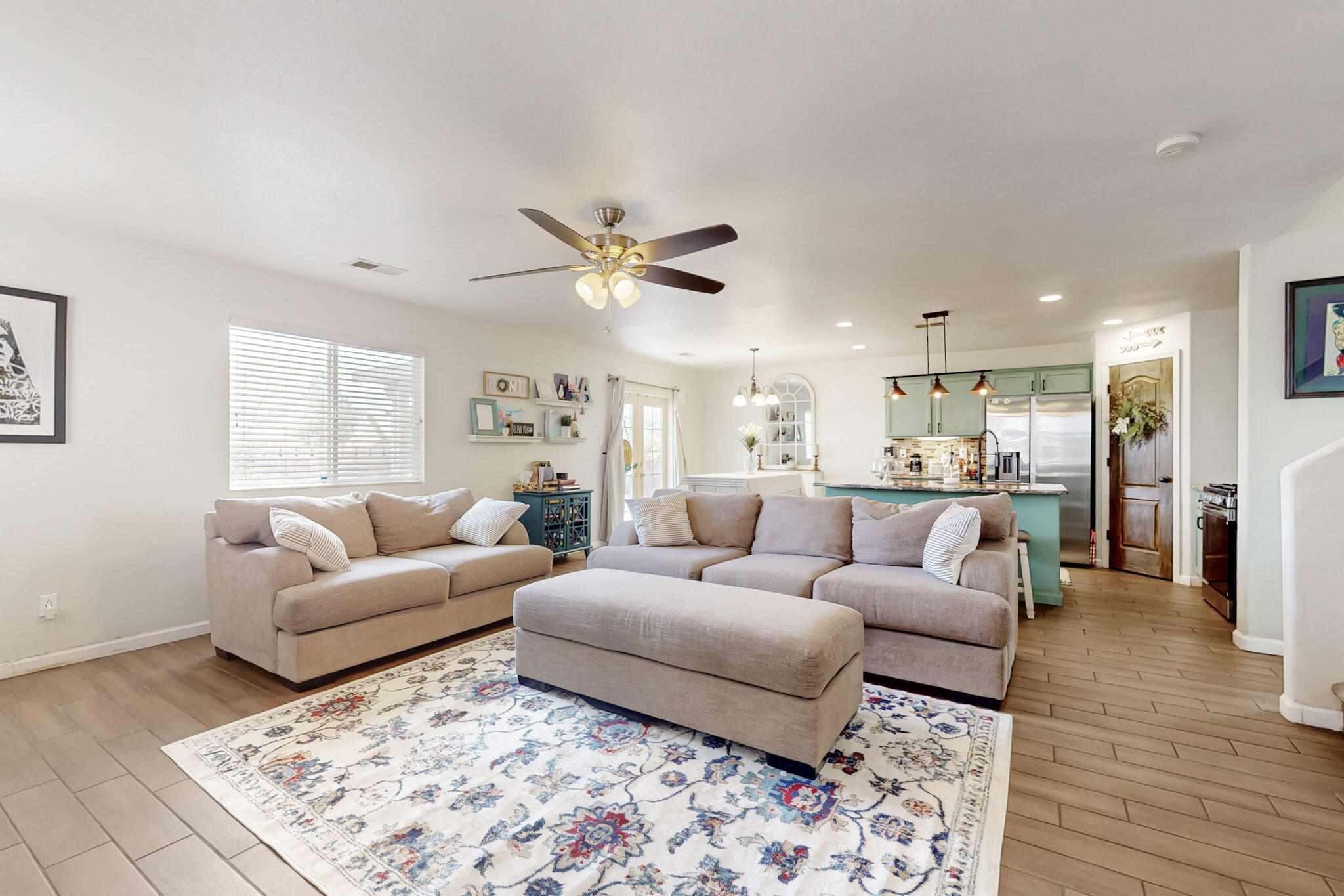 9932 SUNSHINE MESA Drive NW