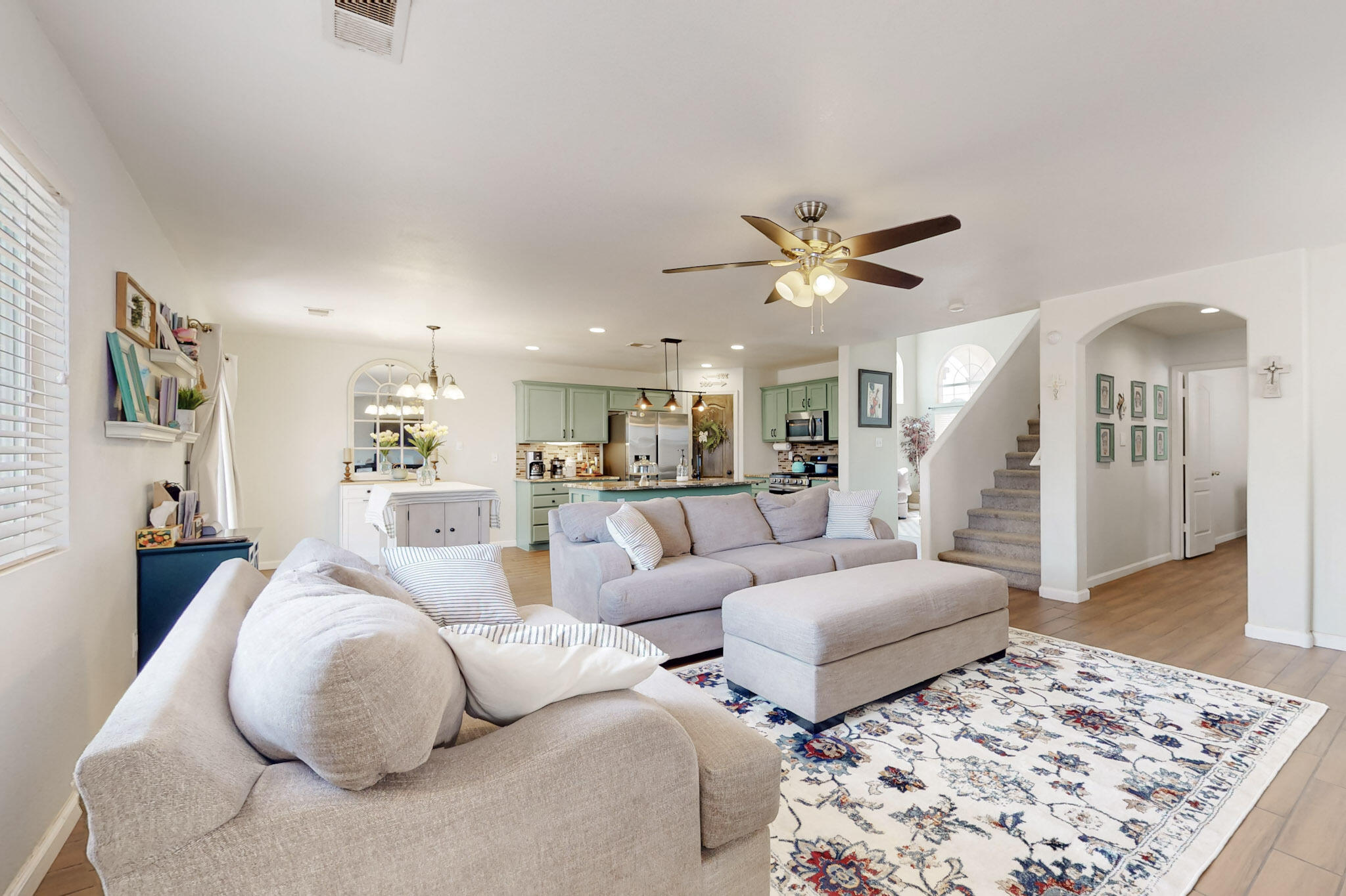 9932 SUNSHINE MESA Drive NW