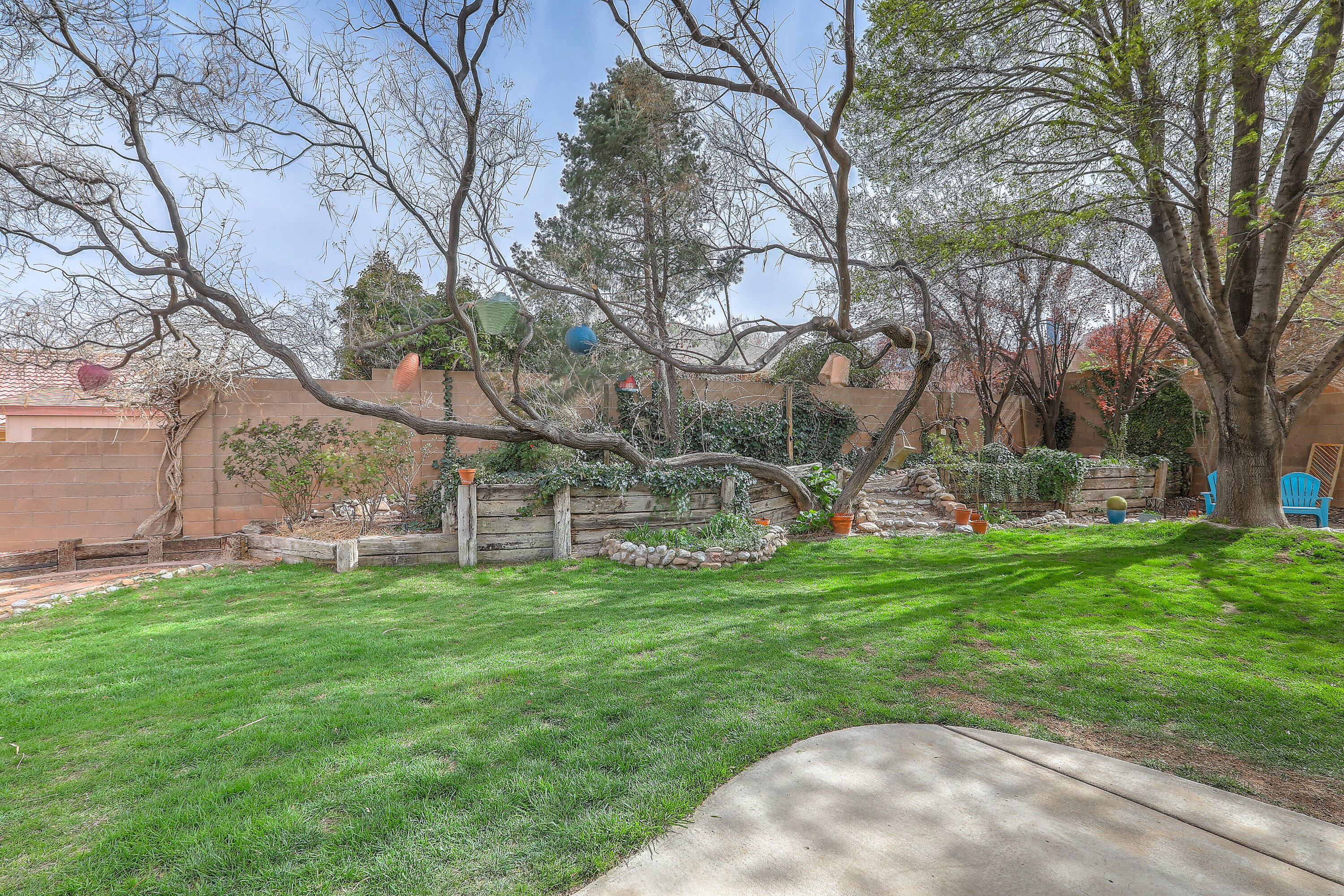 4504 HARPERS FERRY Court NW