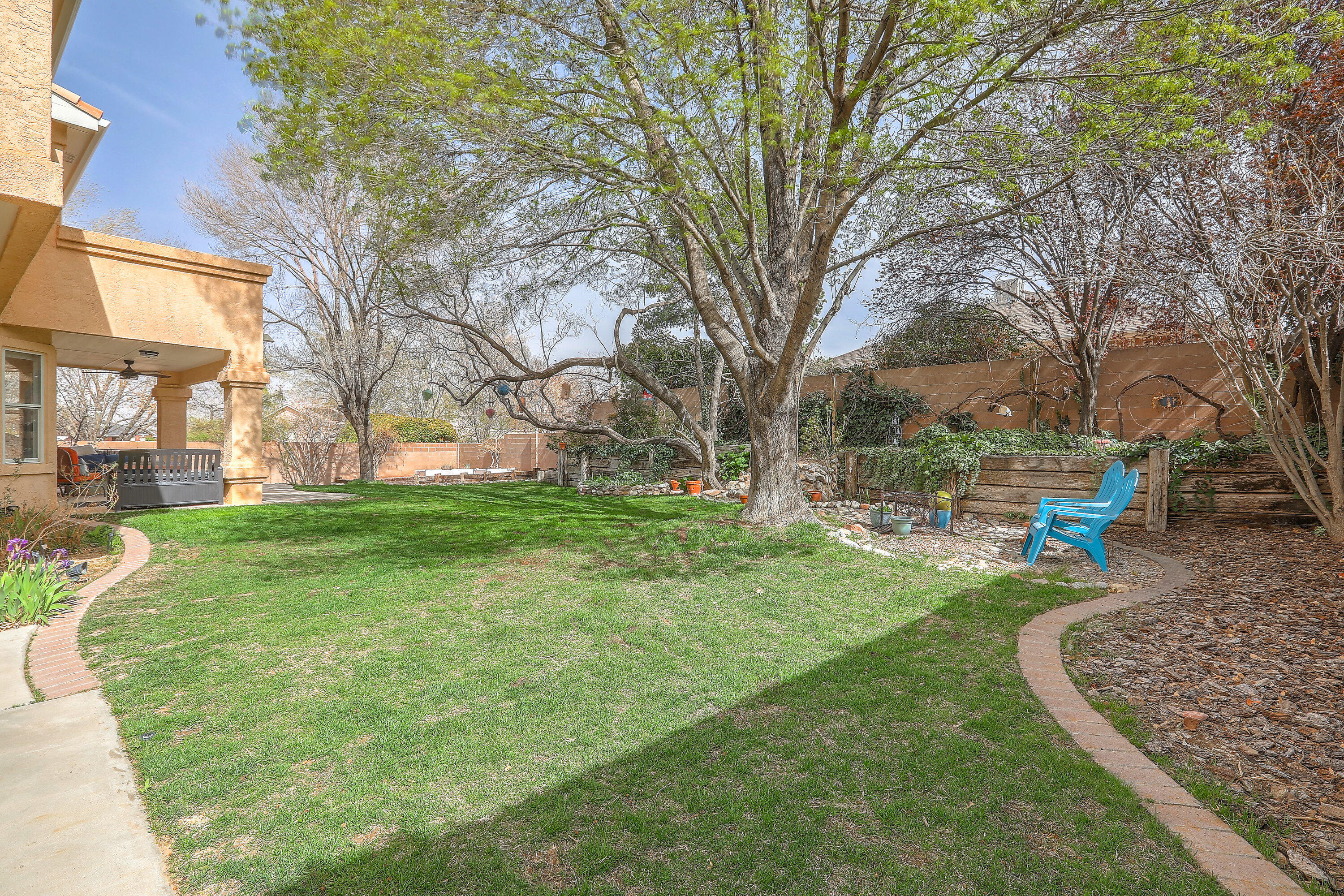 4504 HARPERS FERRY Court NW