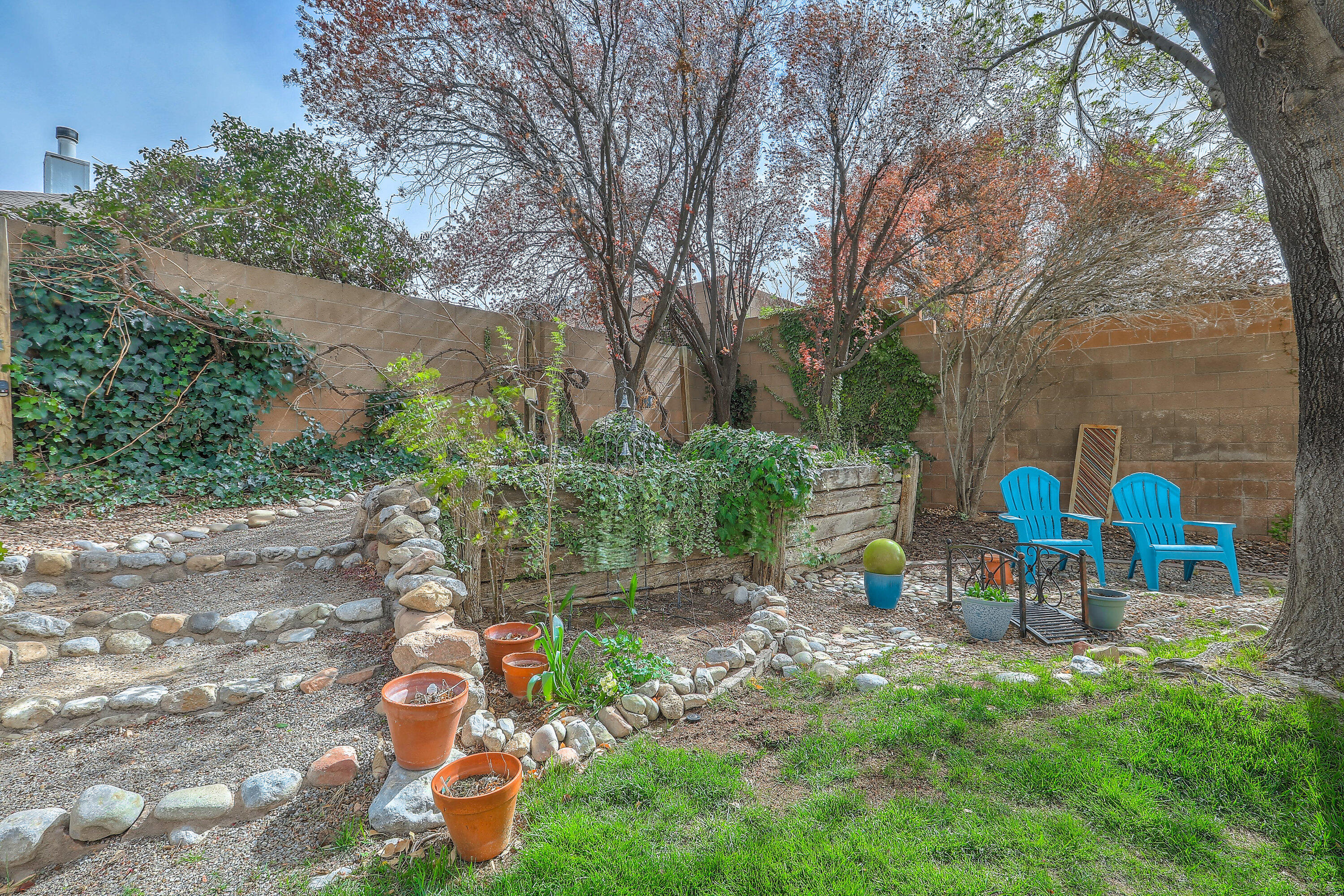 4504 HARPERS FERRY Court NW