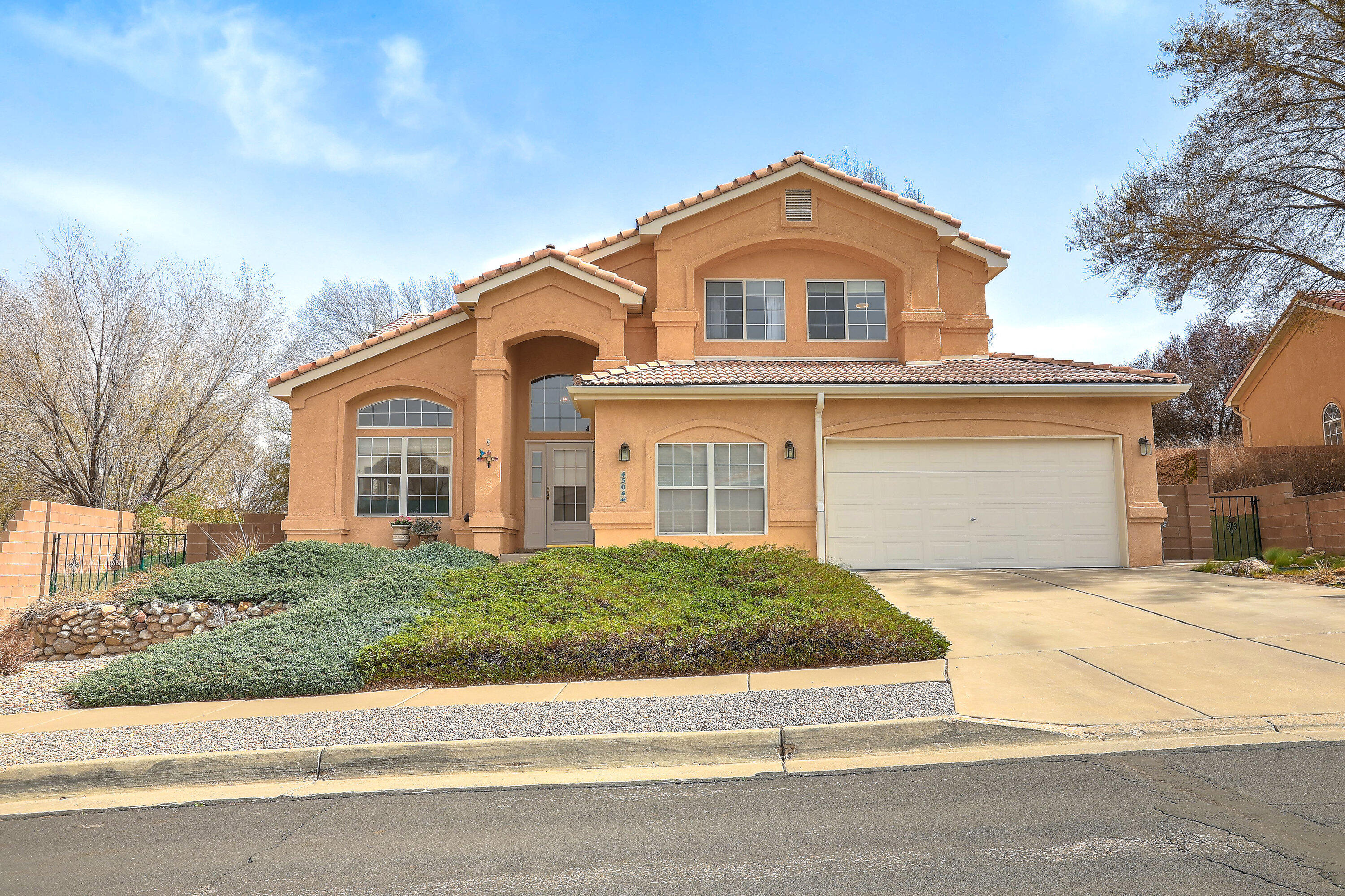 4504 HARPERS FERRY Court NW