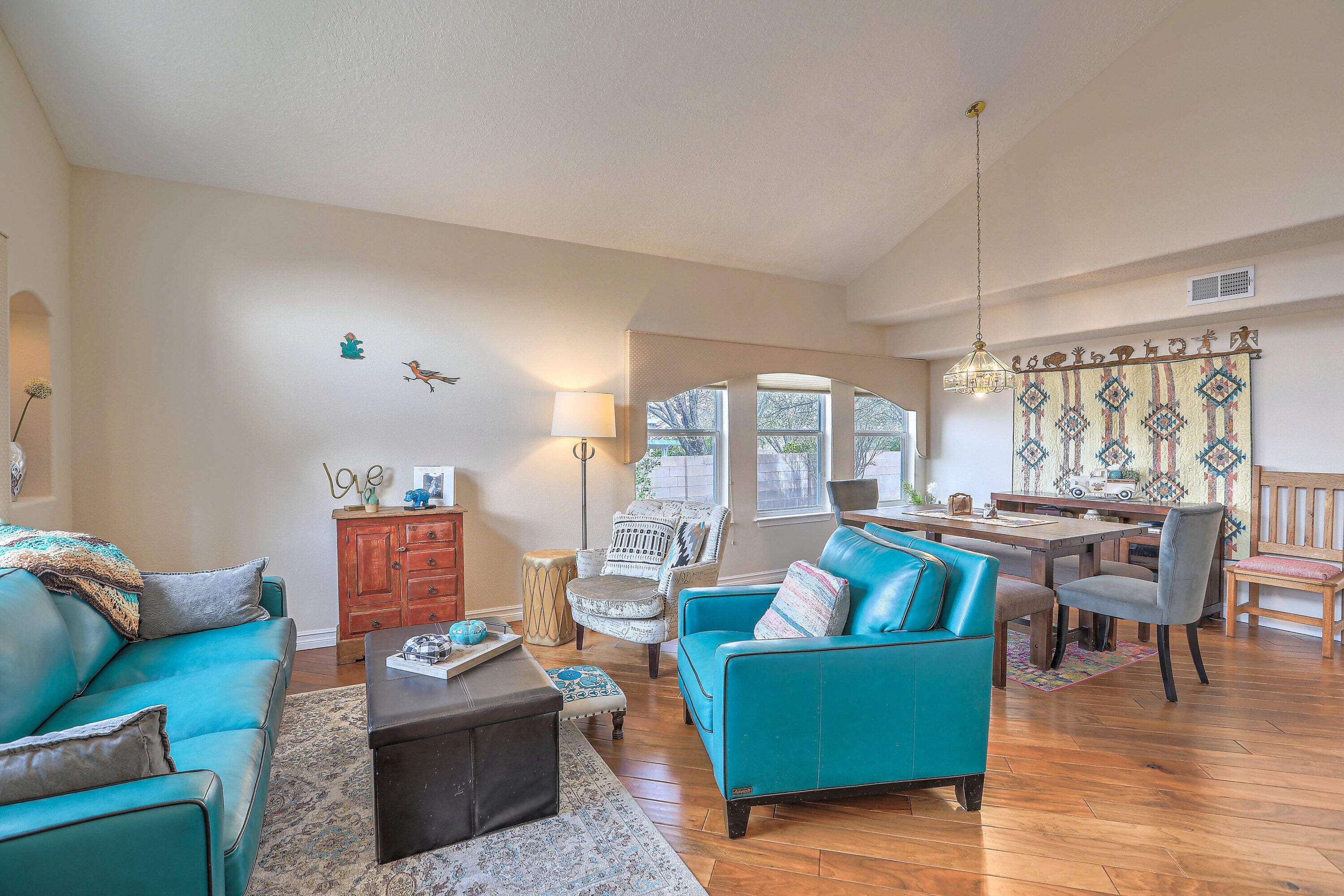 4504 HARPERS FERRY Court NW