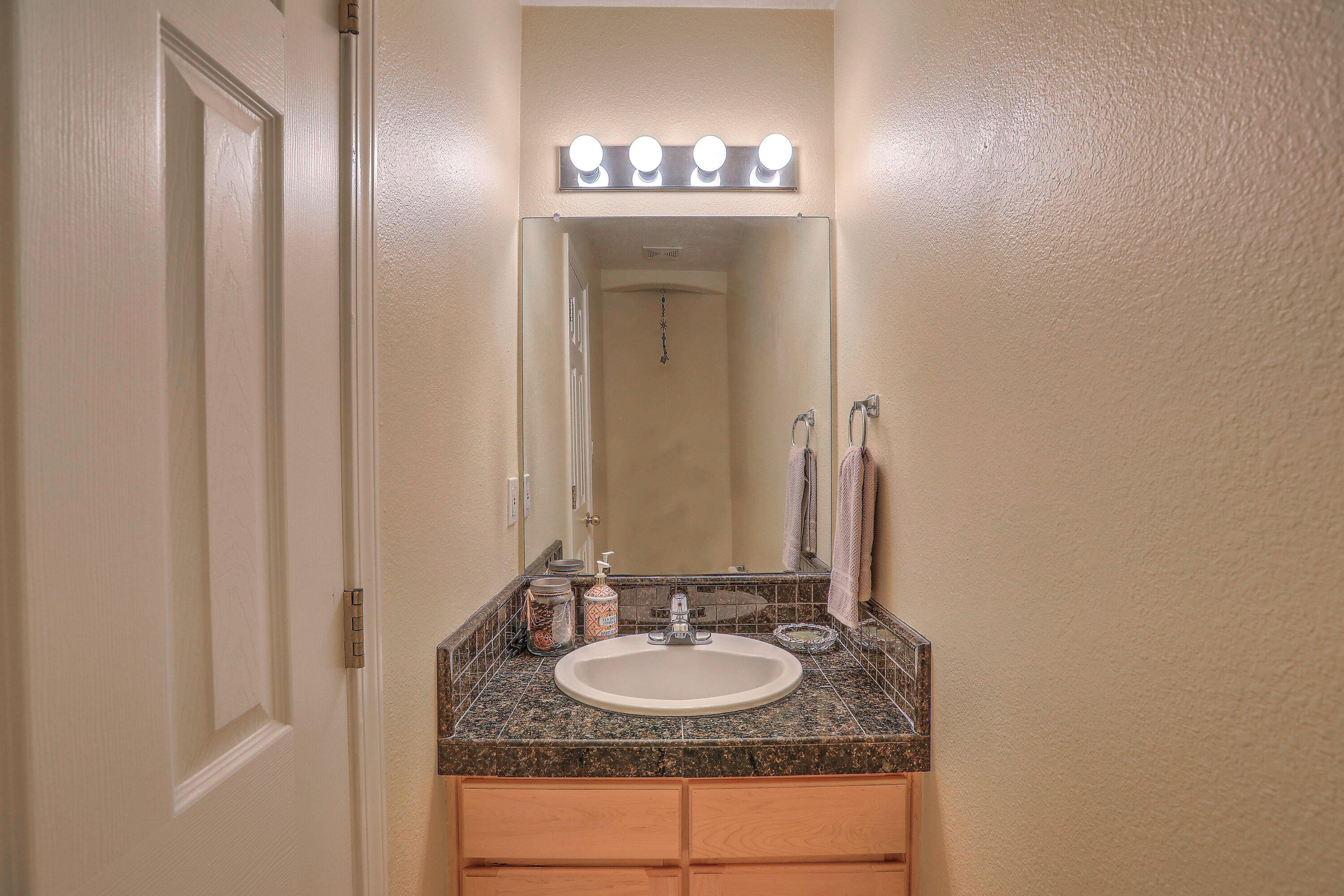 4504 HARPERS FERRY Court NW