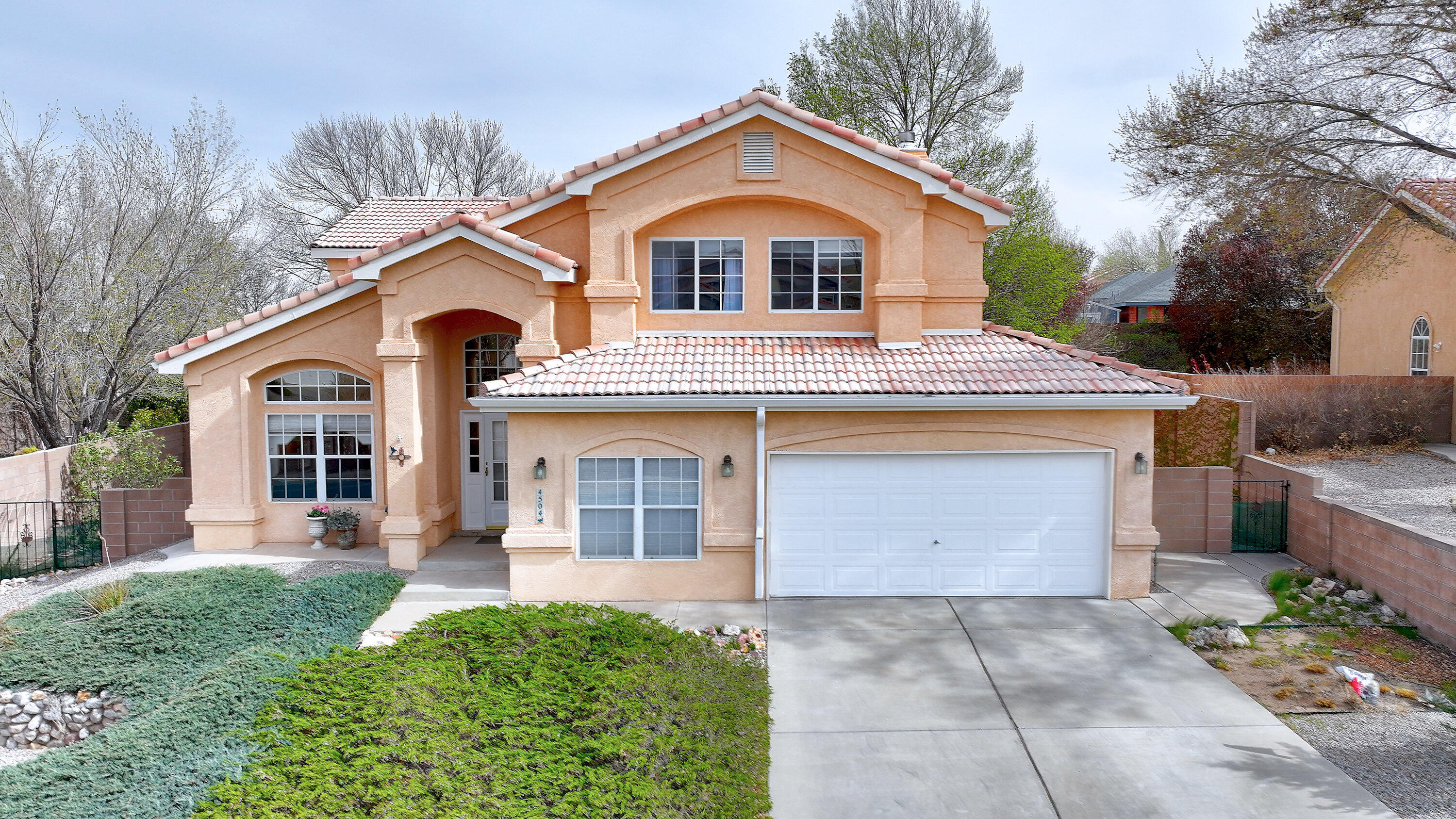 4504 HARPERS FERRY Court NW