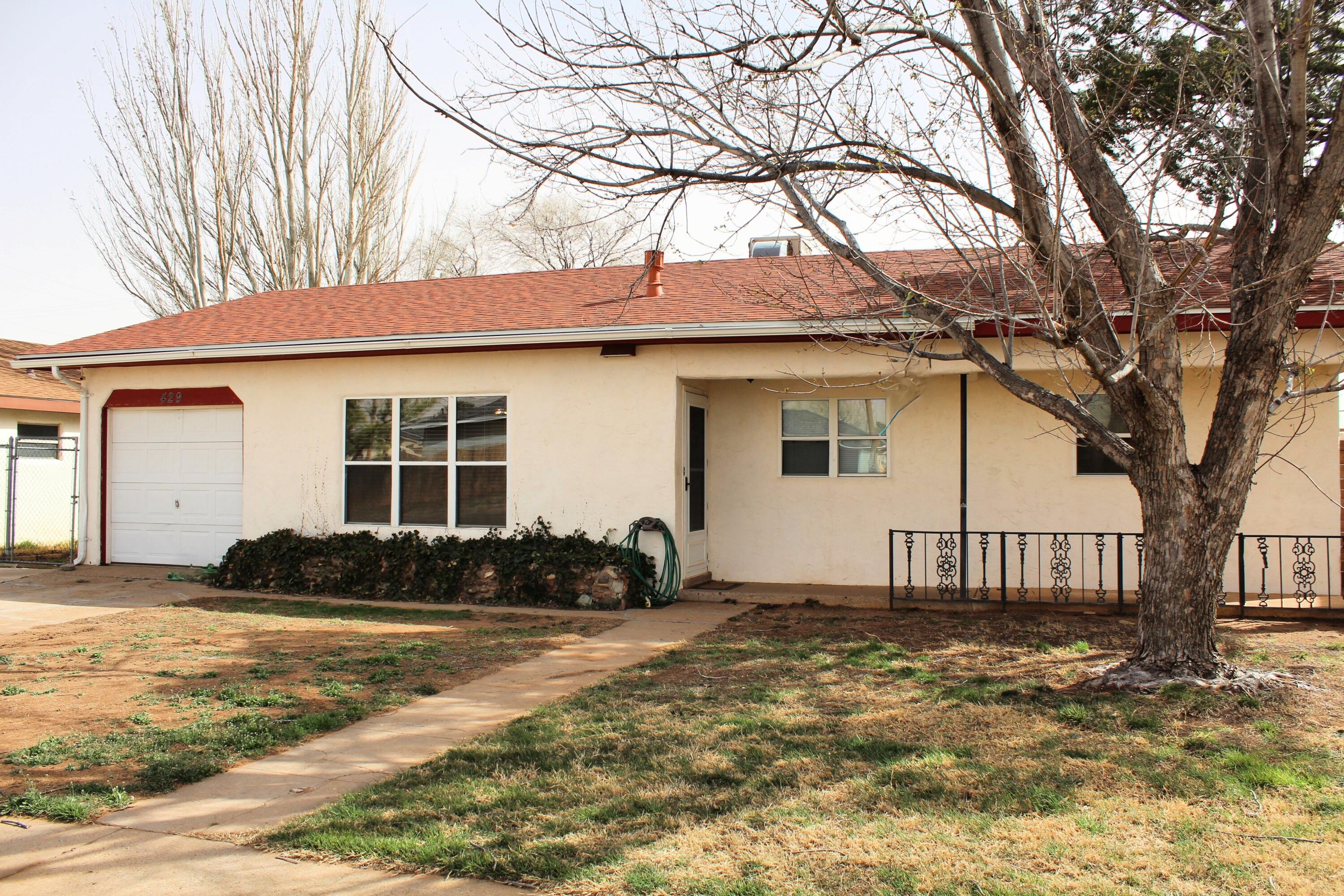 429 W MANANA Boulevard