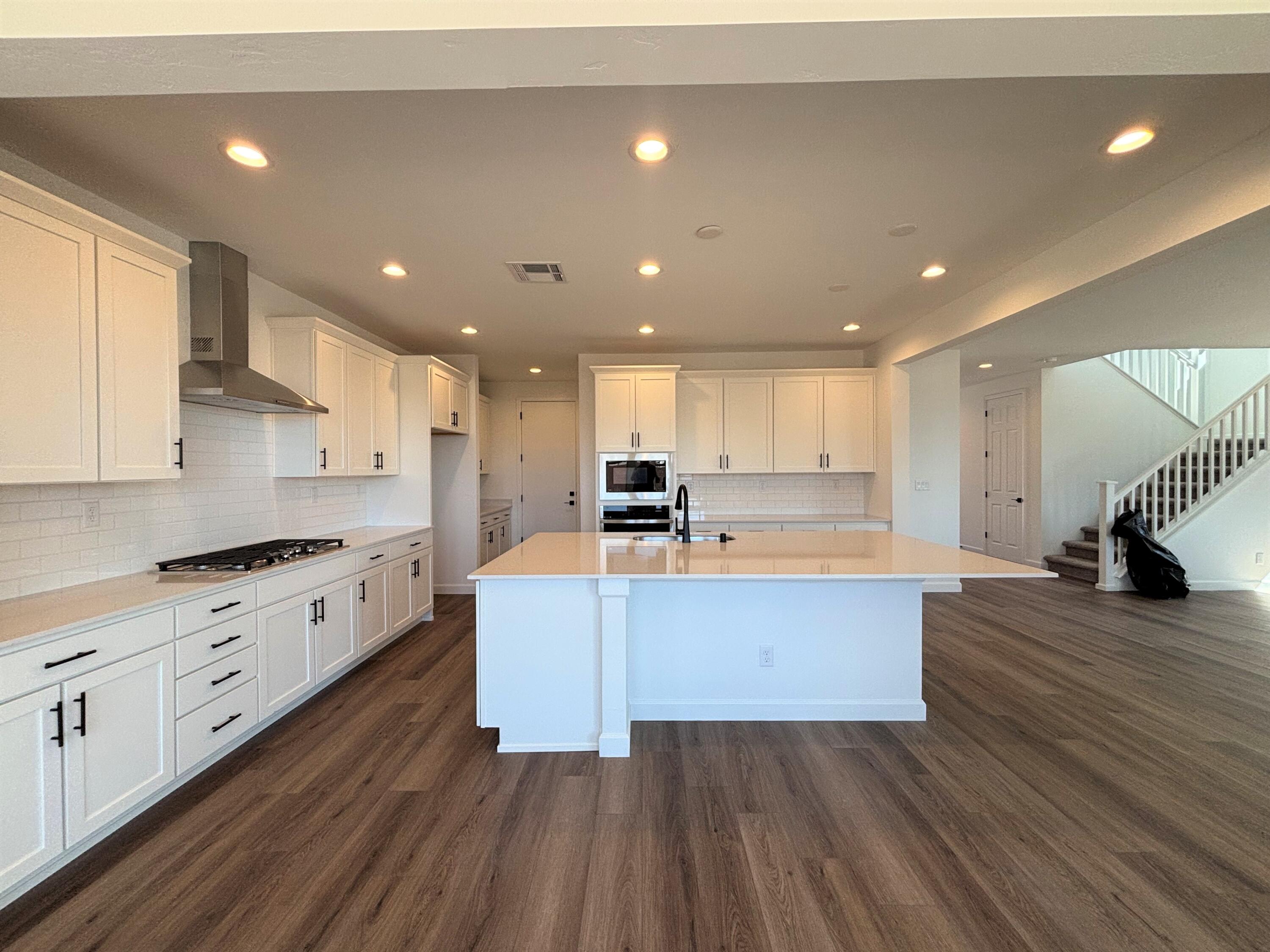 3221 Matador Street SE