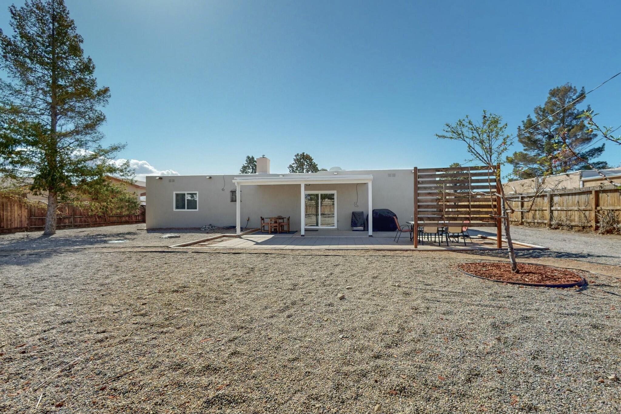 3105 MAY Circle SE