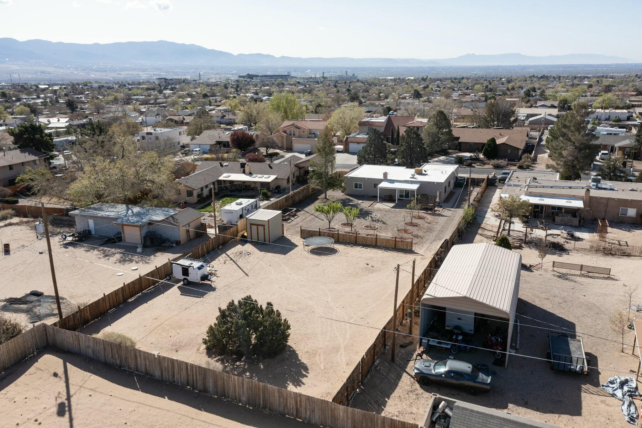 3105 MAY Circle SE
