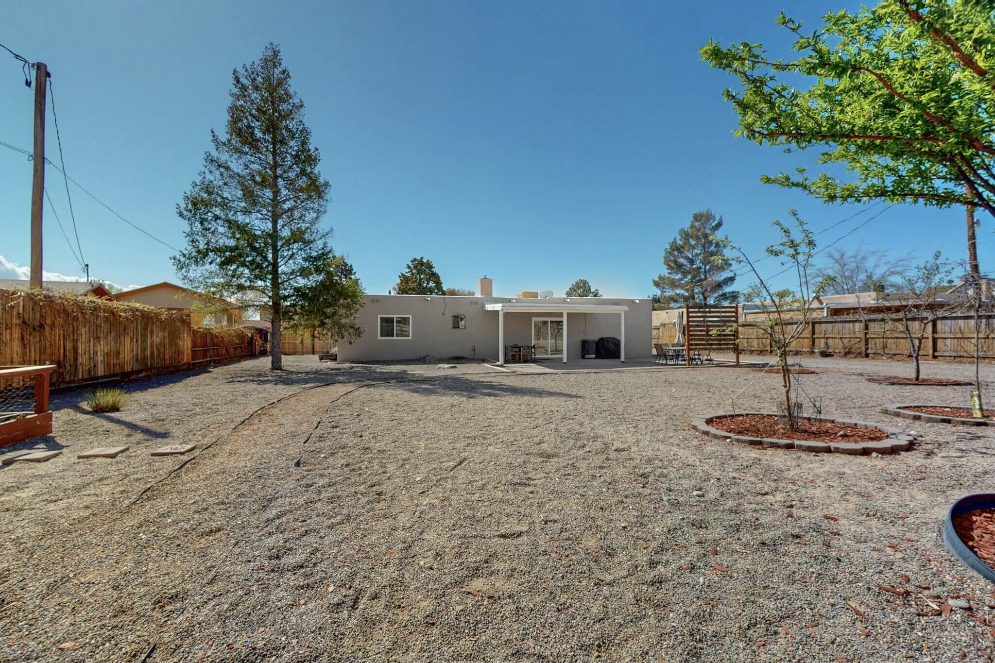 3105 MAY Circle SE