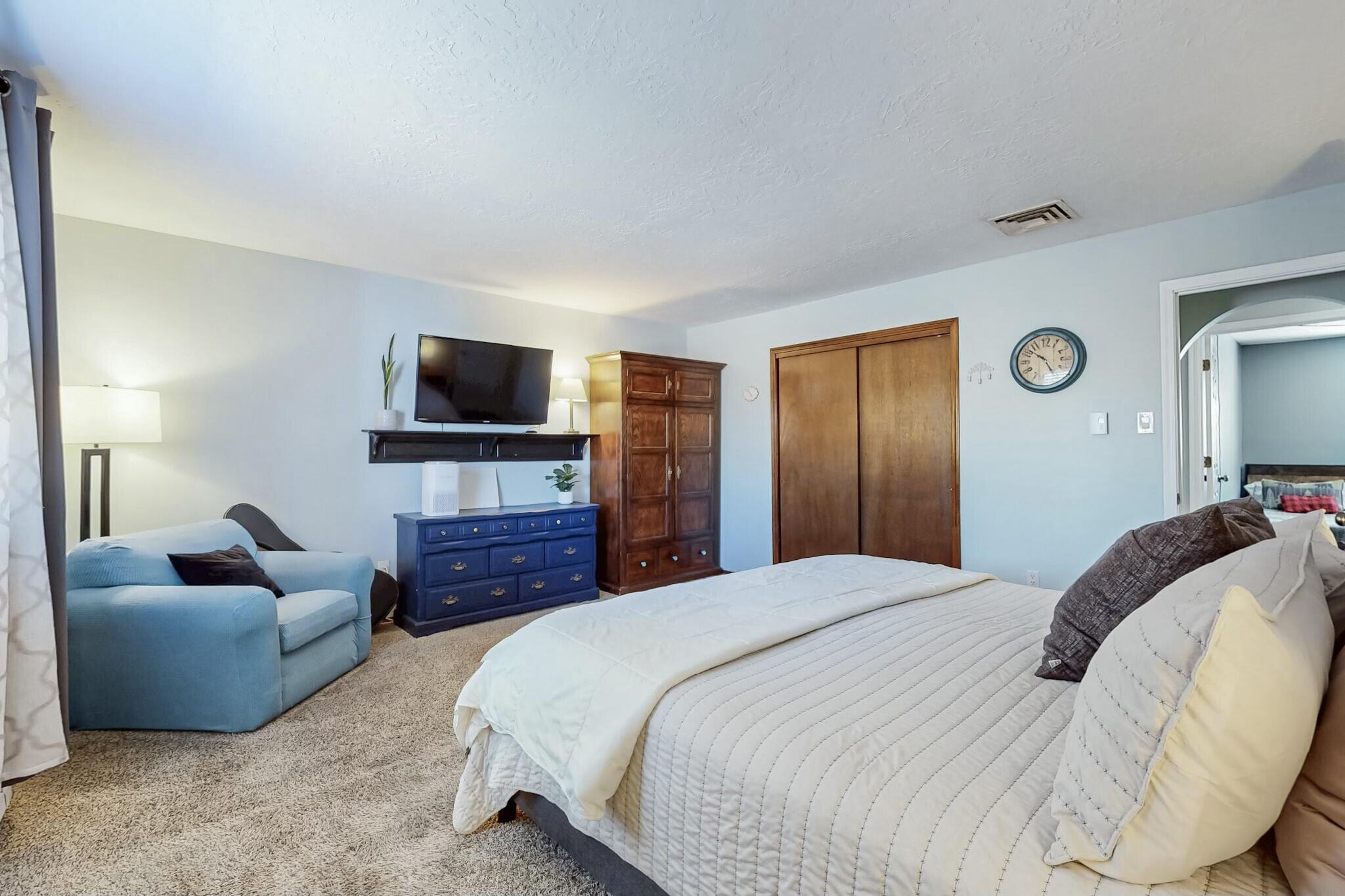 3105 MAY Circle SE