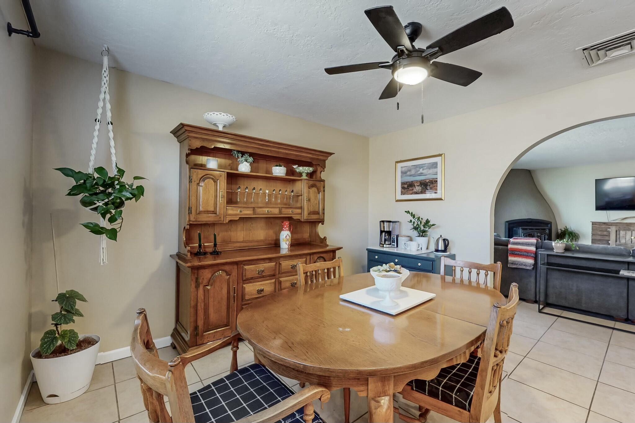3105 MAY Circle SE