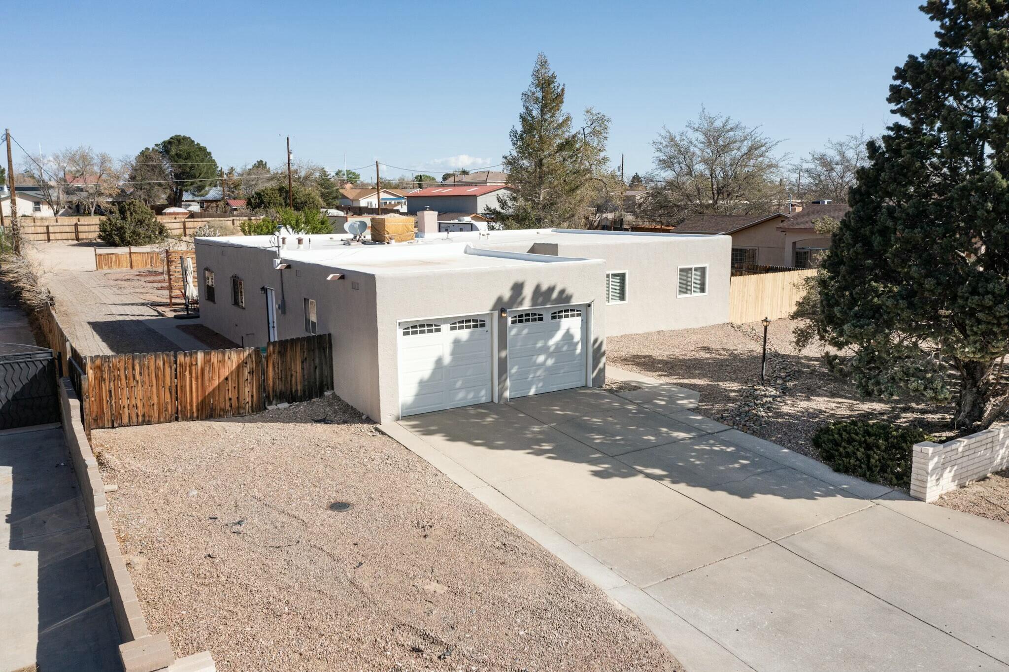 3105 MAY Circle SE
