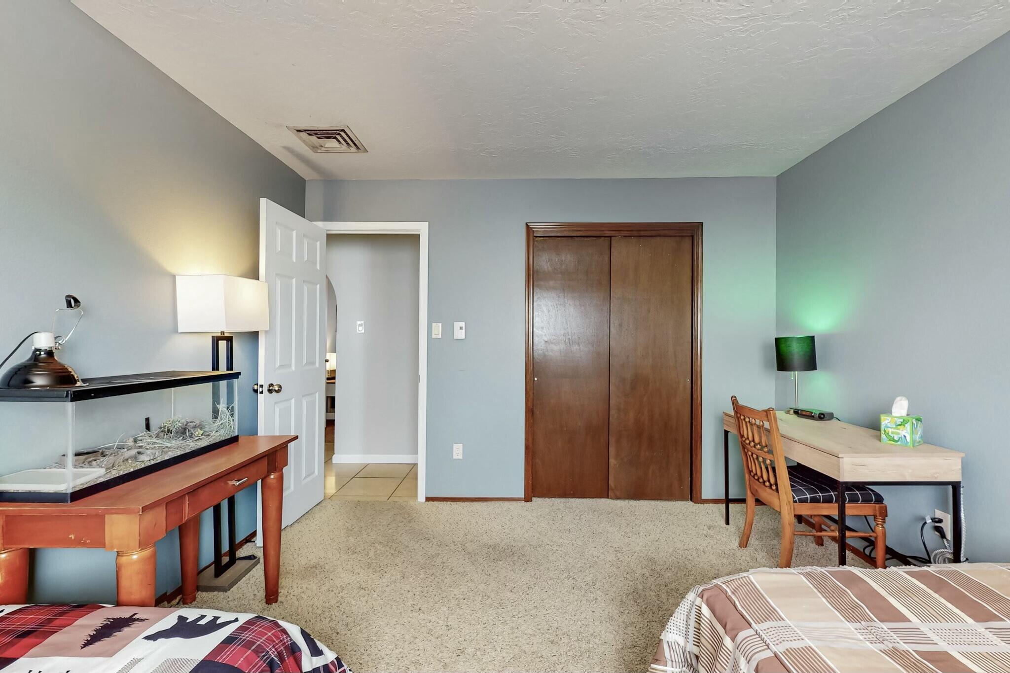 3105 MAY Circle SE