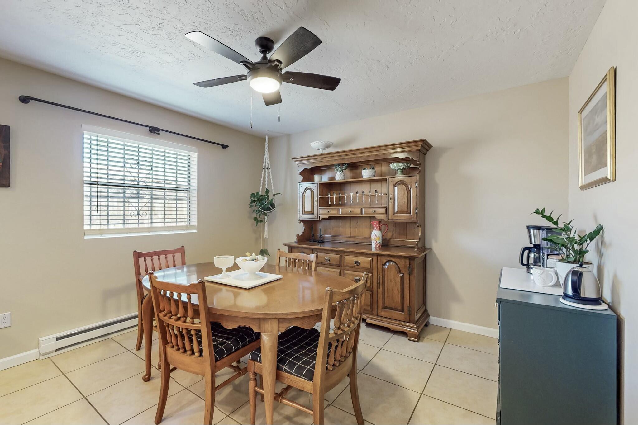3105 MAY Circle SE