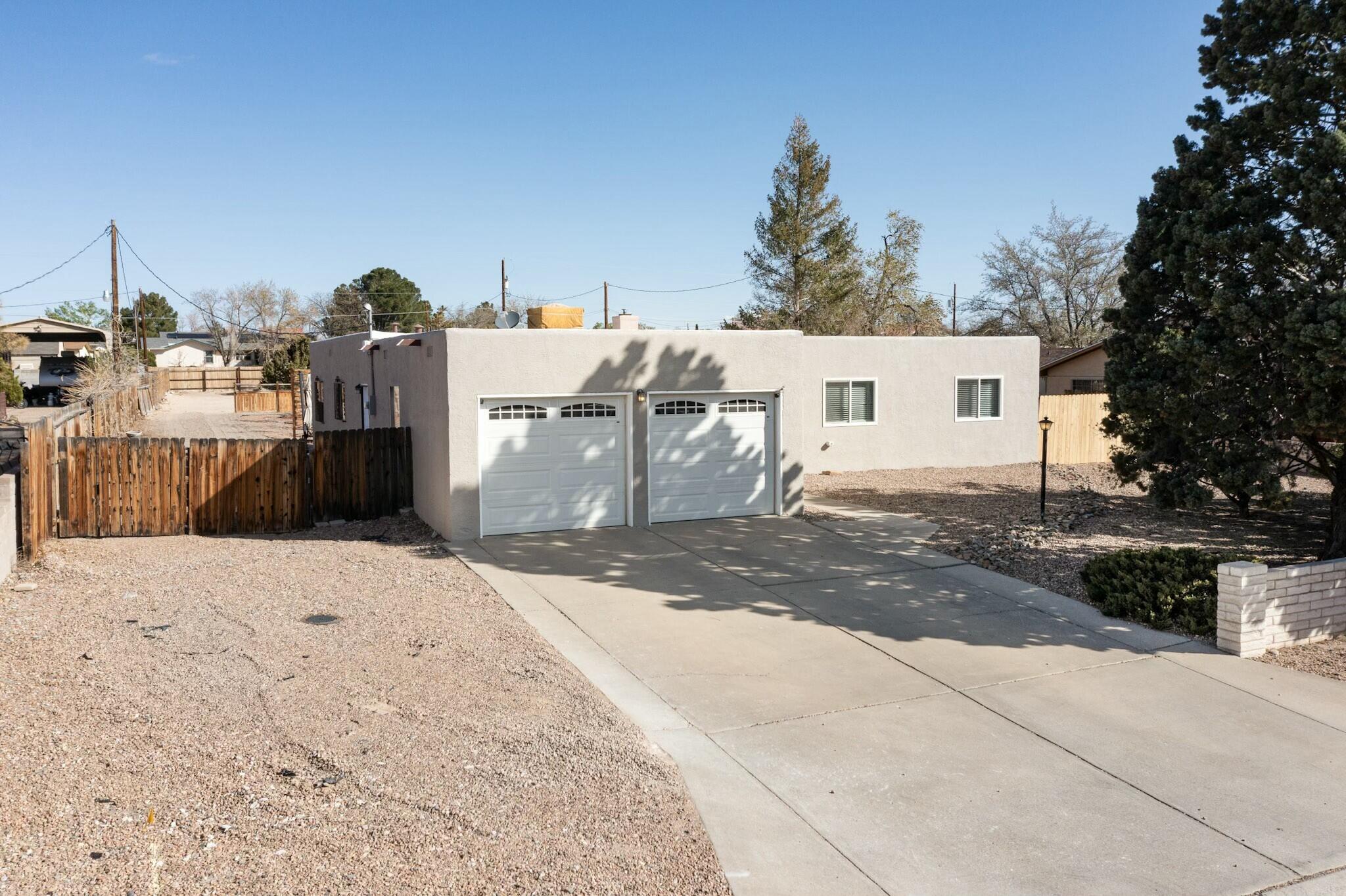 3105 MAY Circle SE