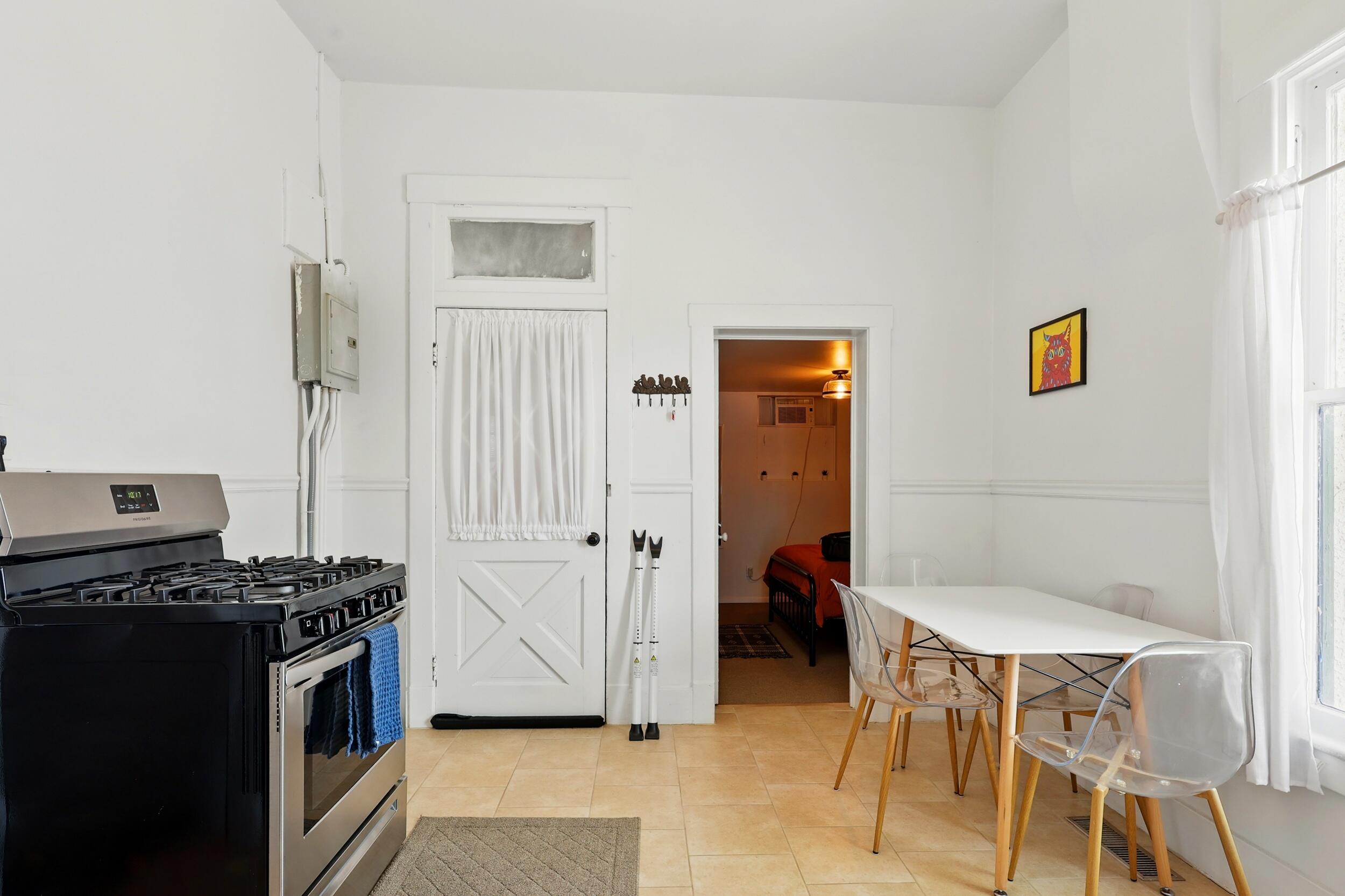 223 Edith Boulevard SE