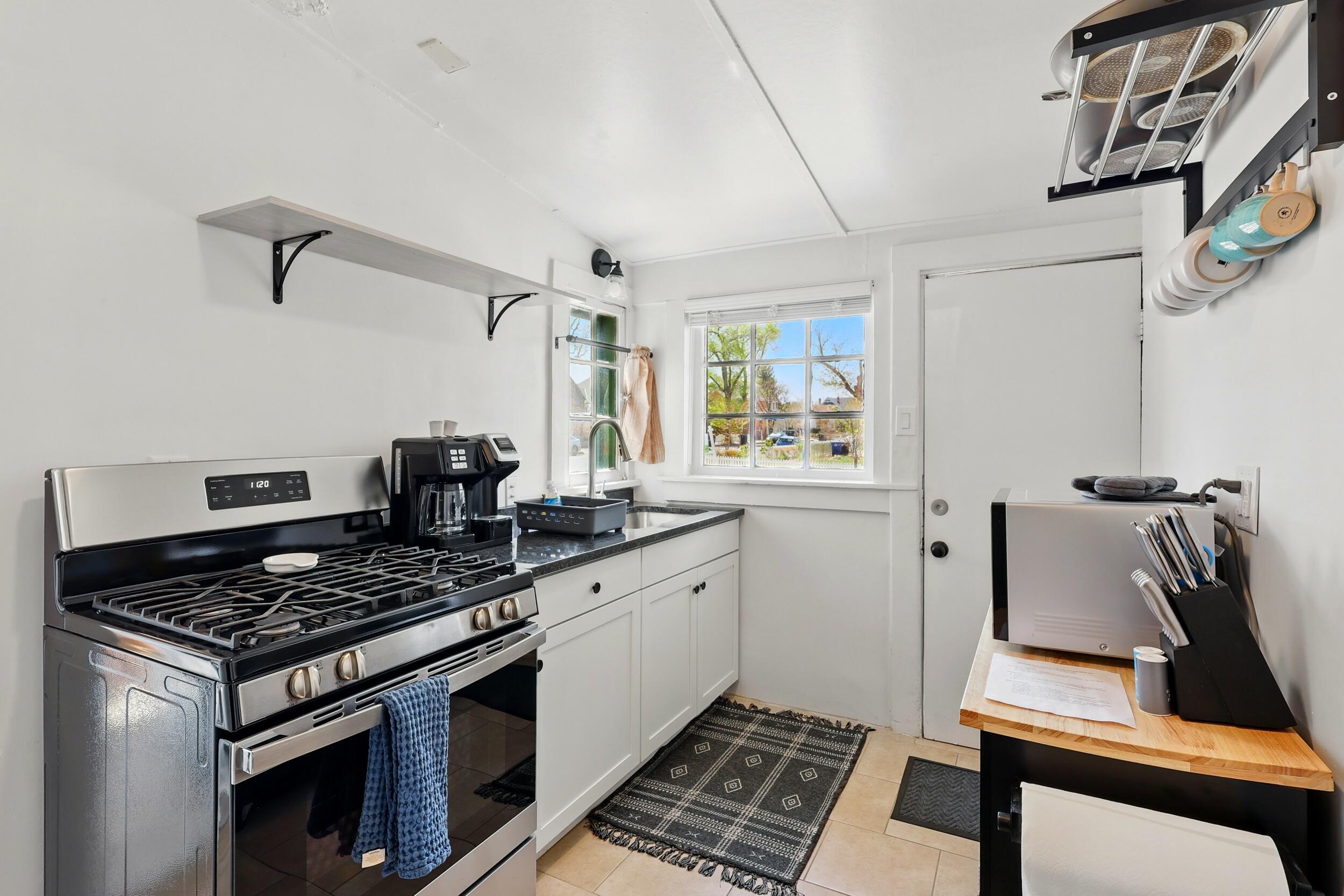 223 Edith Boulevard SE