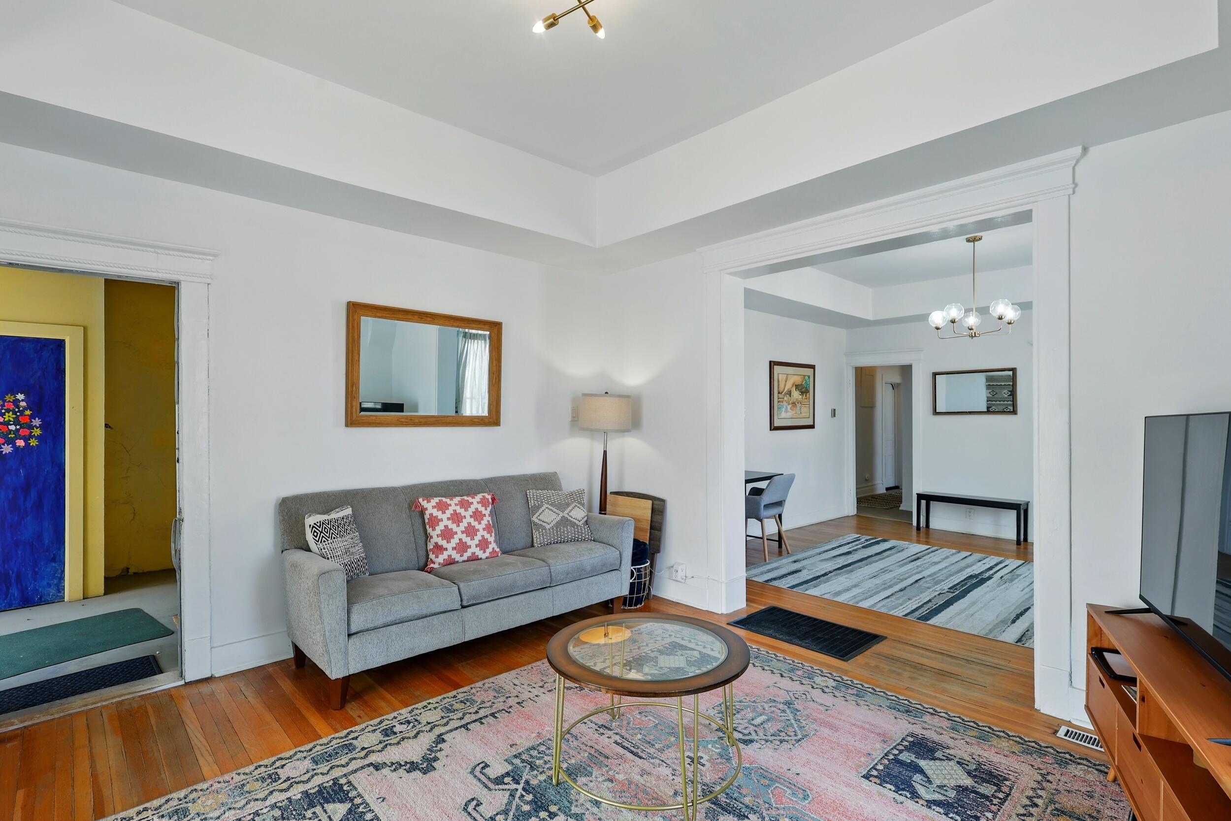 223 Edith Boulevard SE
