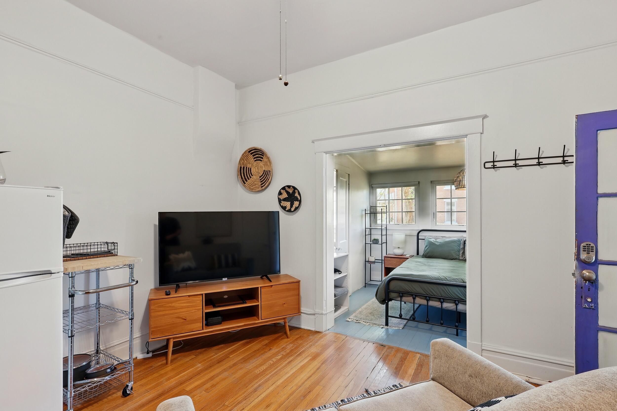 223 Edith Boulevard SE