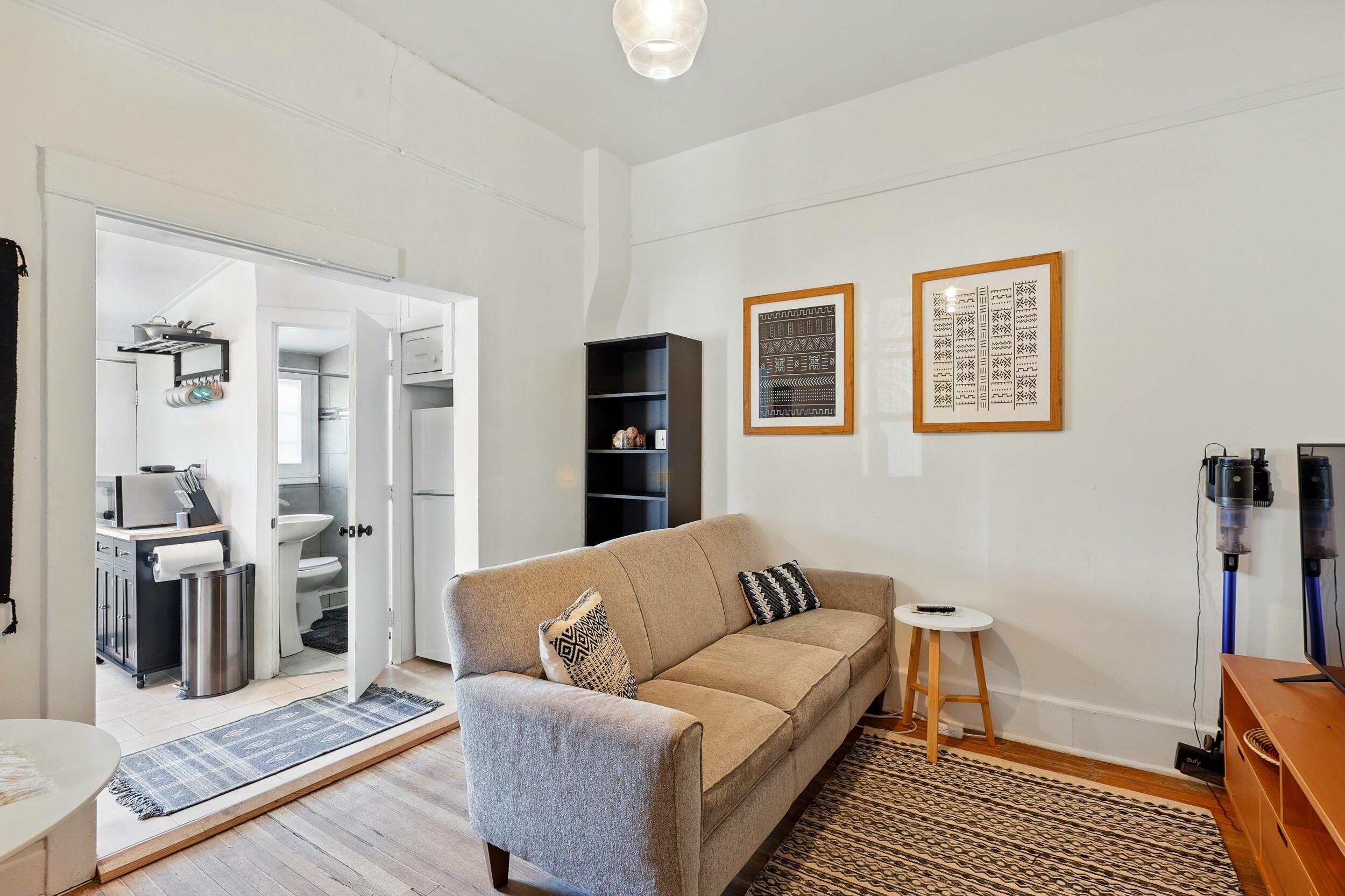223 Edith Boulevard SE