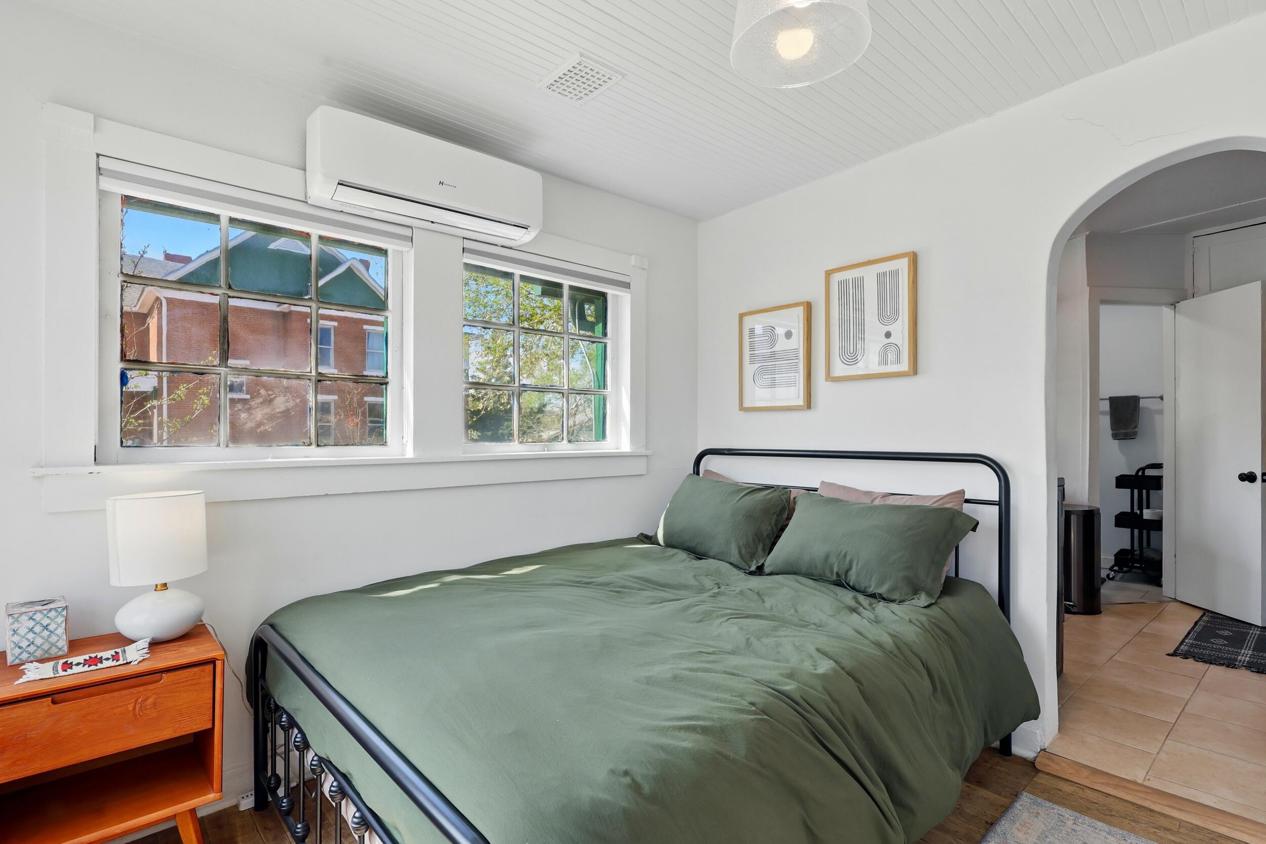 223 Edith Boulevard SE