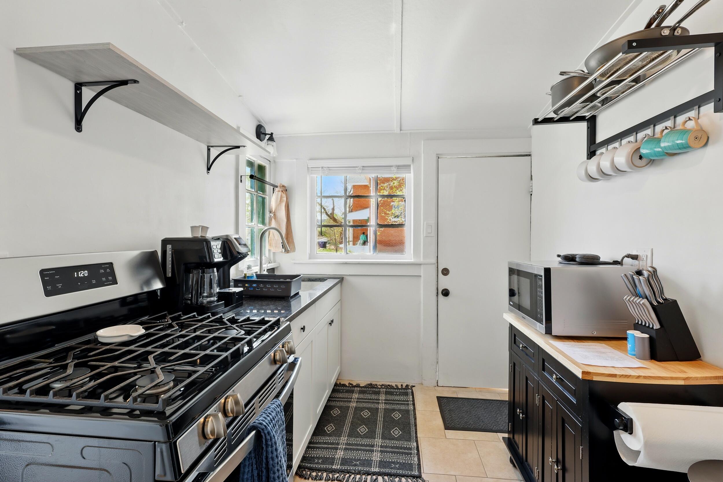 223 Edith Boulevard SE