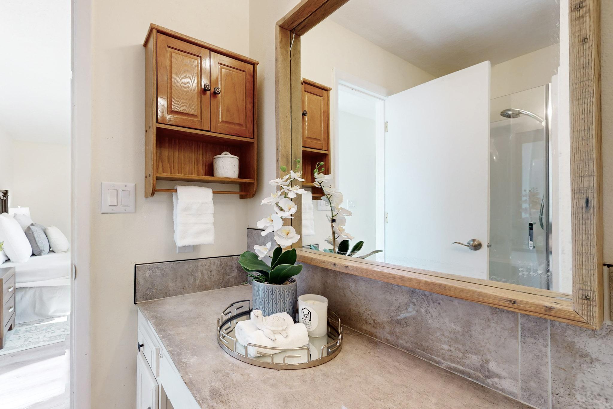 7716 Roberts Street NE