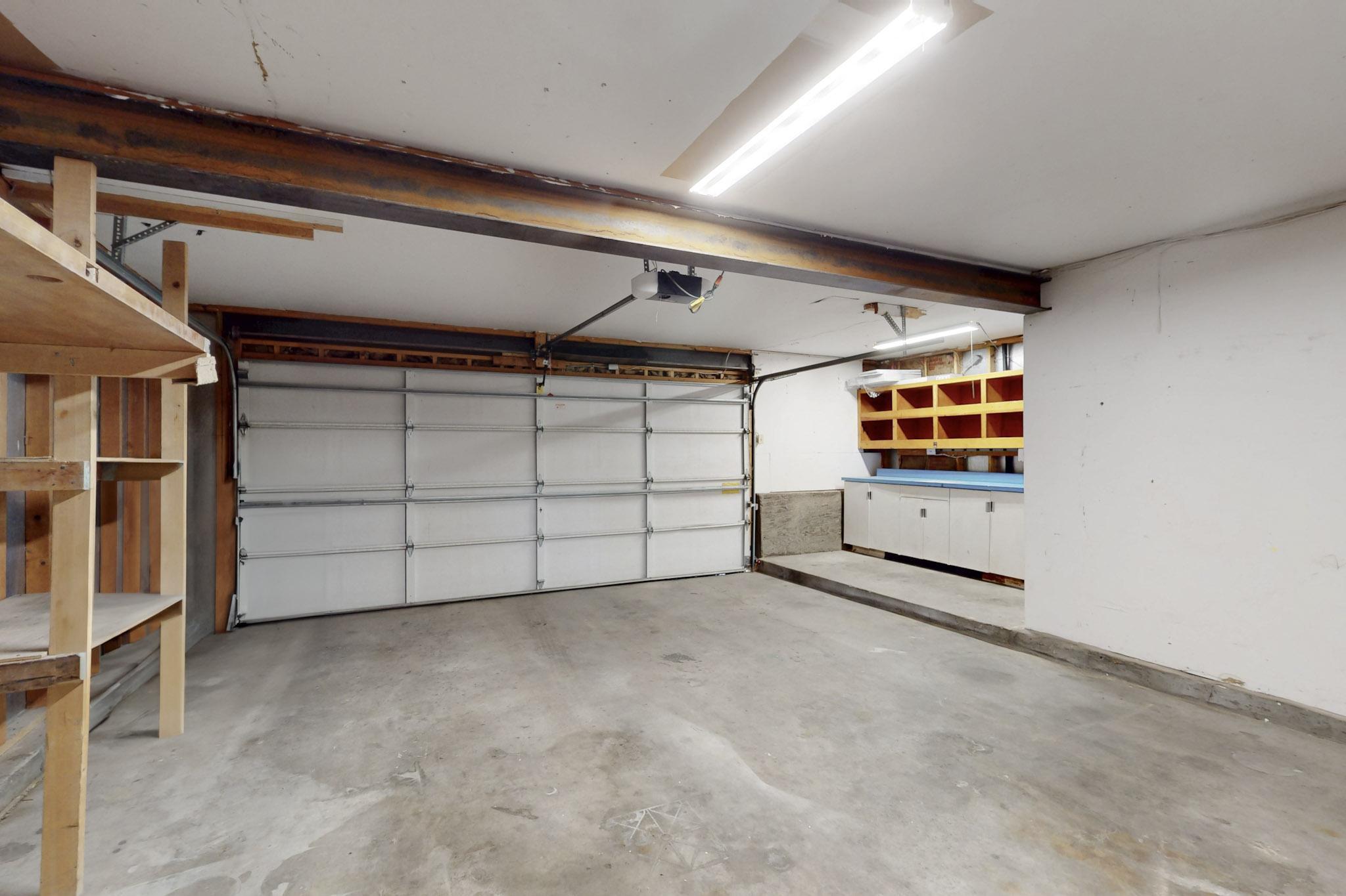 7716 Roberts Street NE