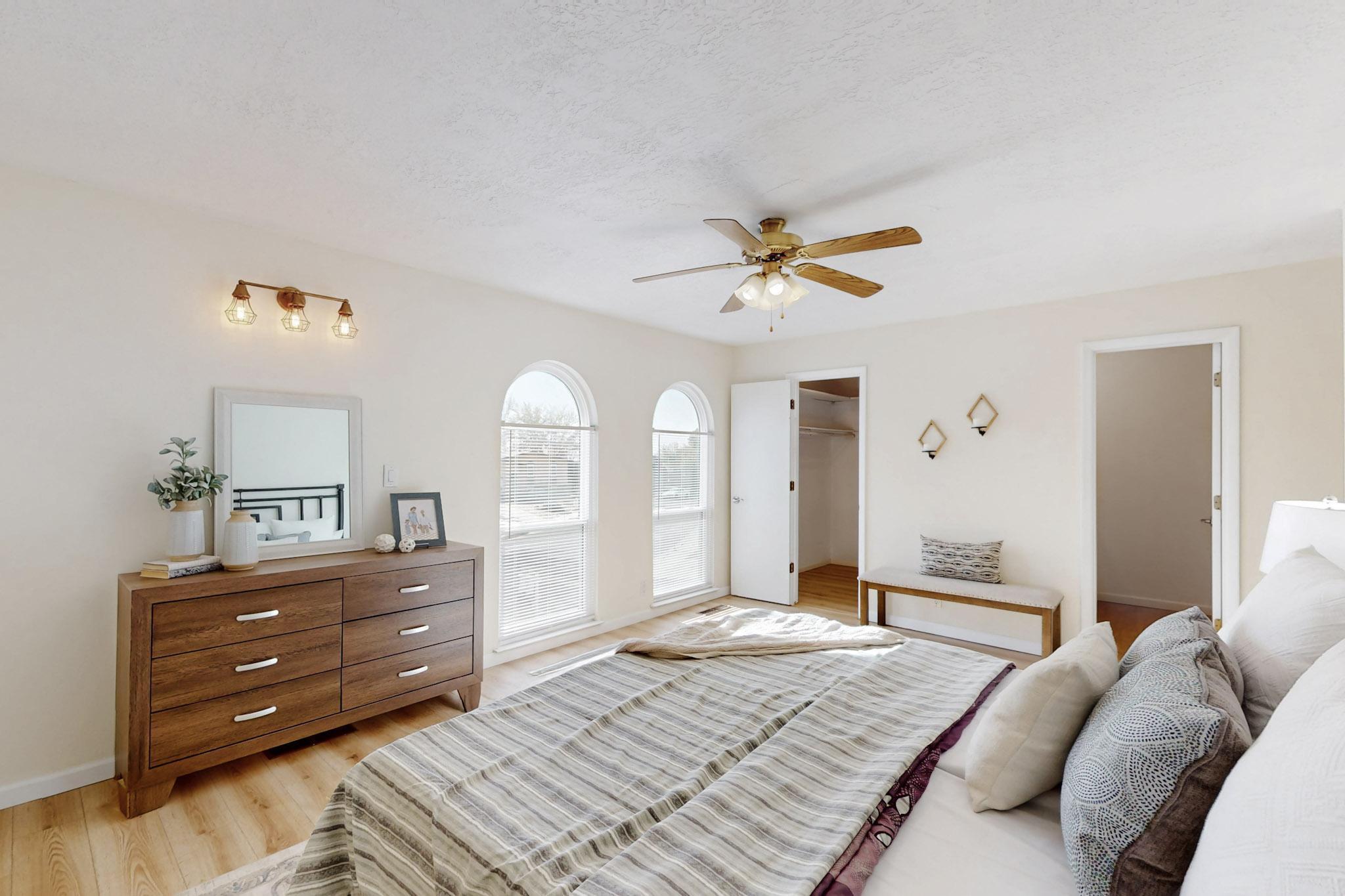 7716 Roberts Street NE