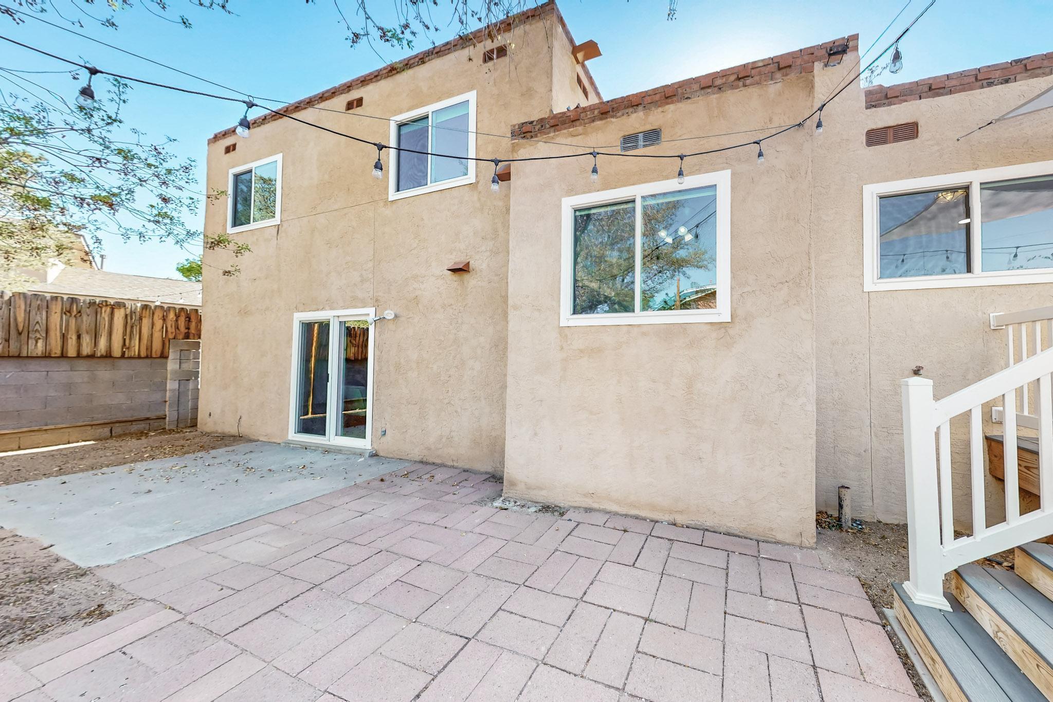 7716 Roberts Street NE