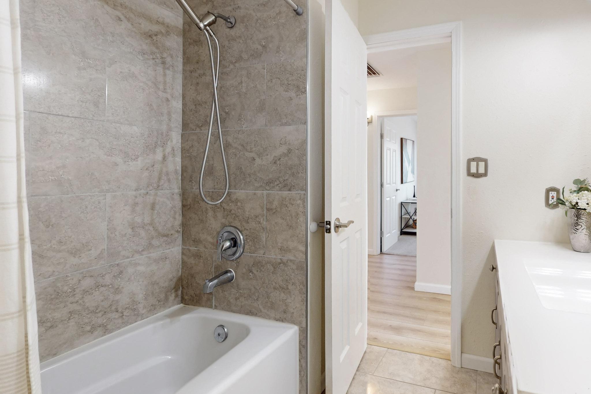 7716 Roberts Street NE