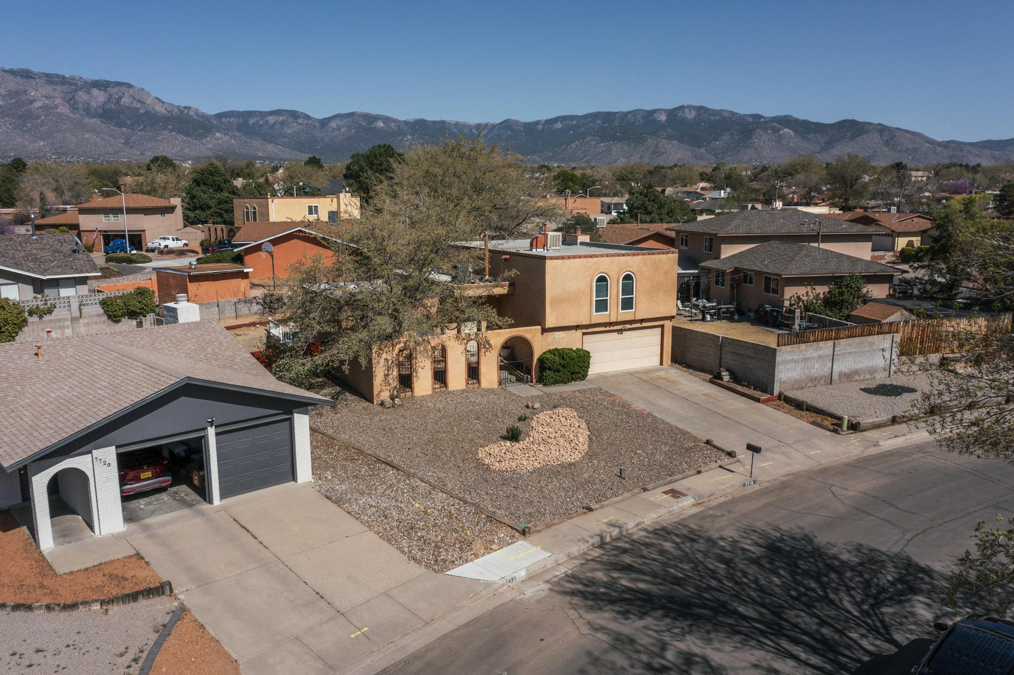 7716 Roberts Street NE