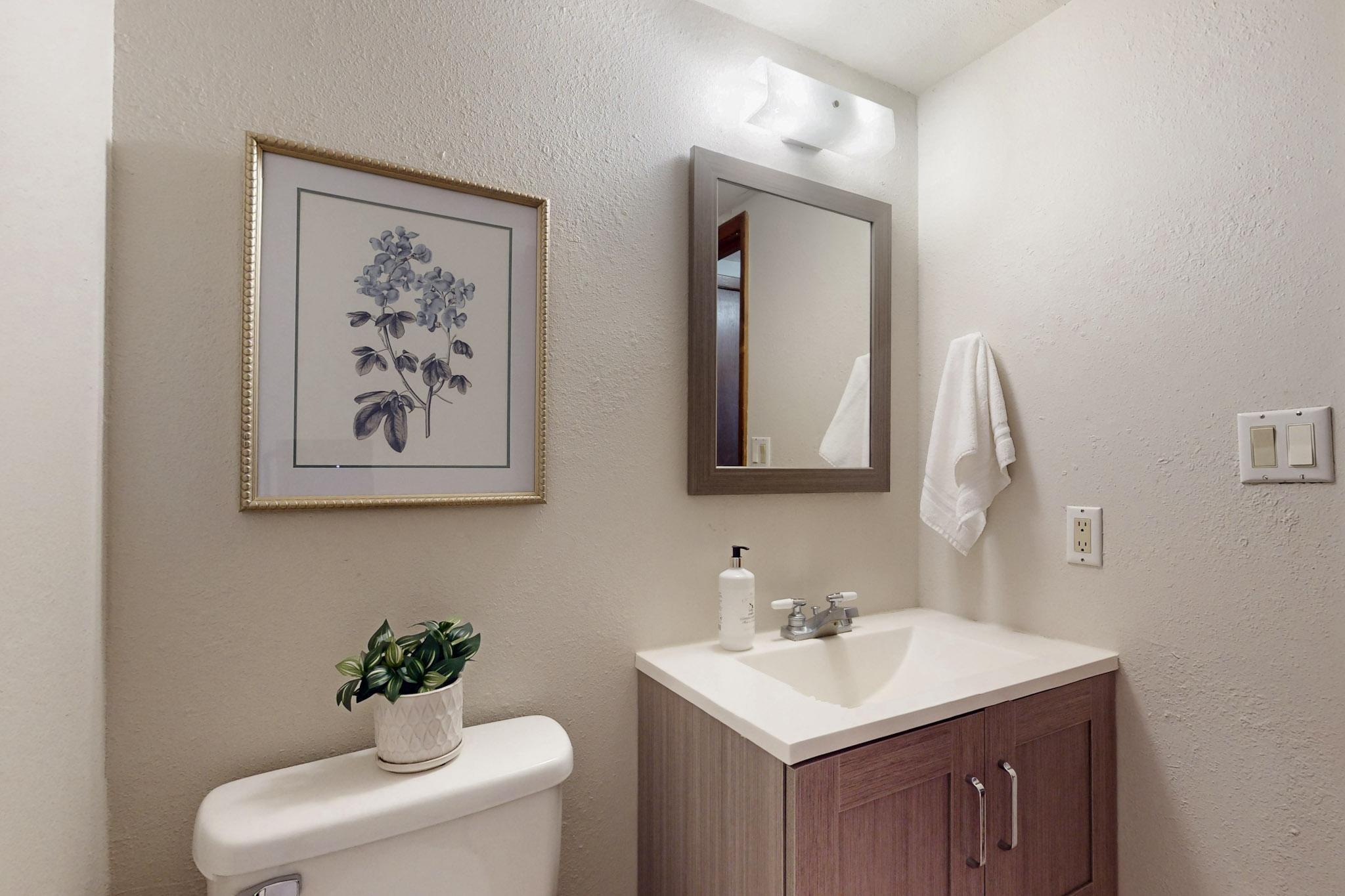 7716 Roberts Street NE