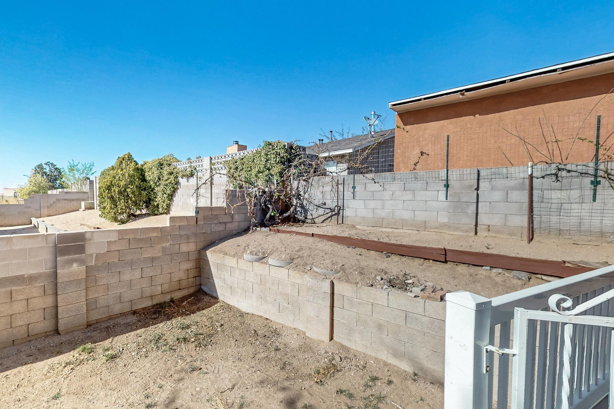 7716 Roberts Street NE