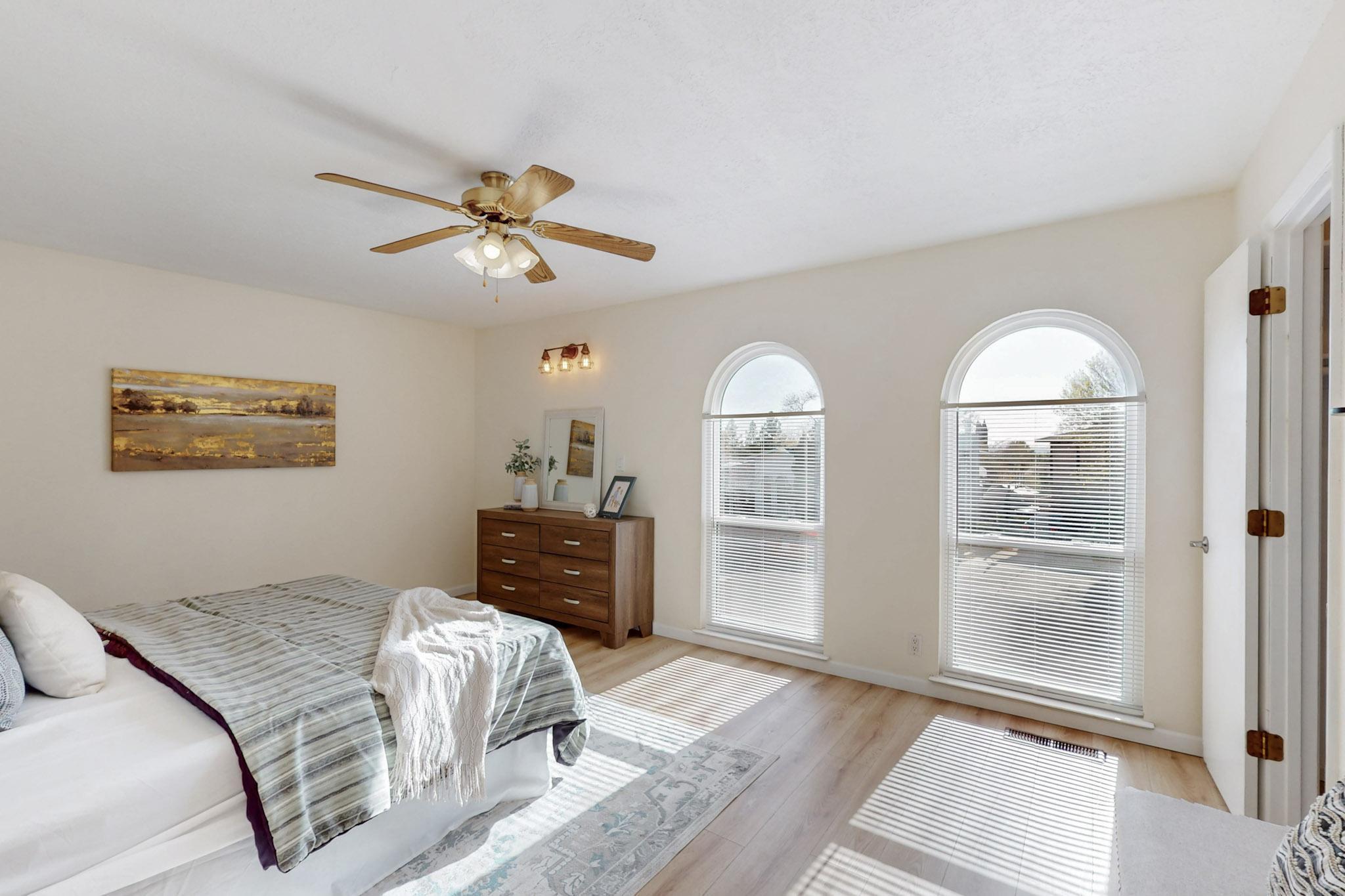 7716 Roberts Street NE