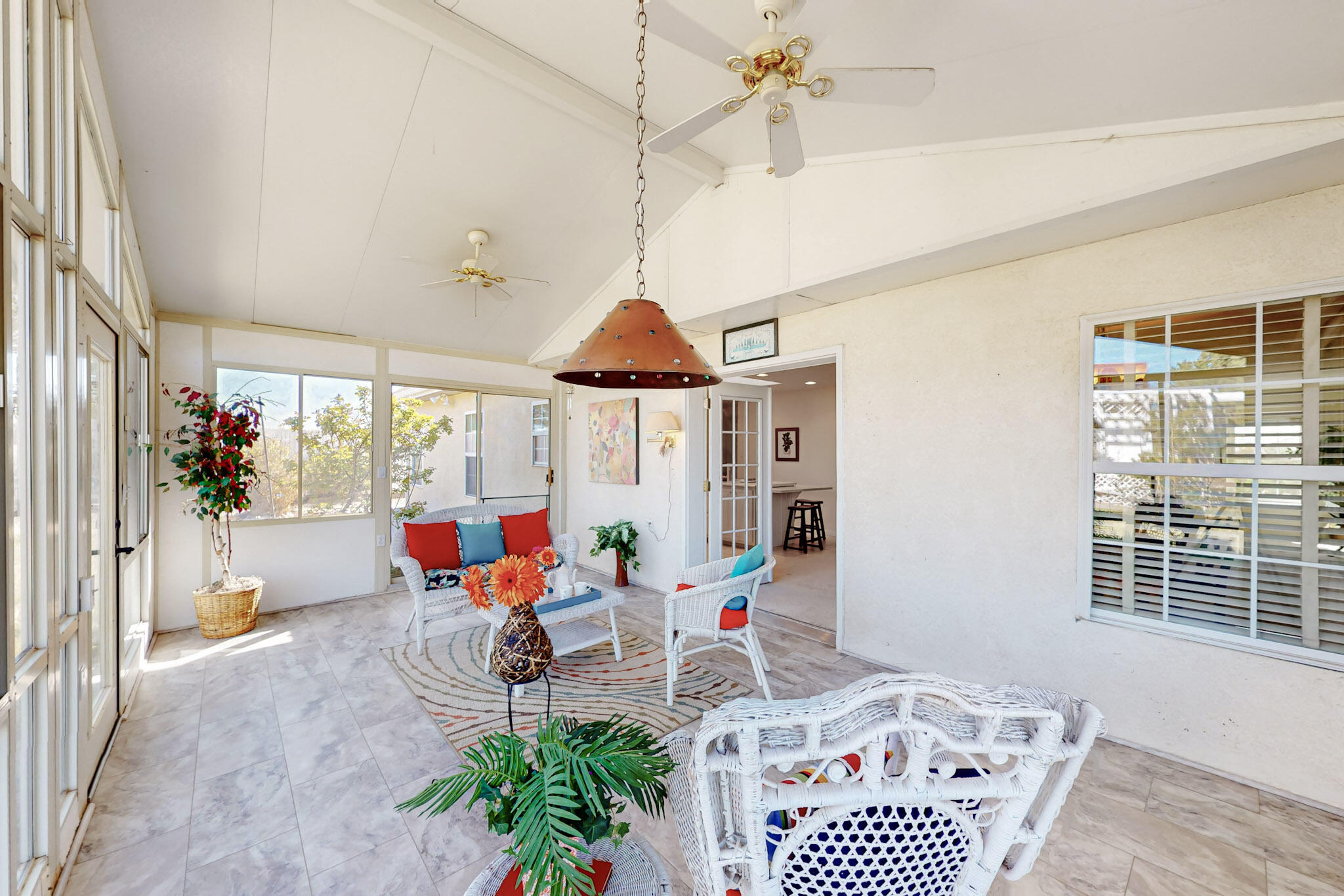 1072 MESA LOOP NW