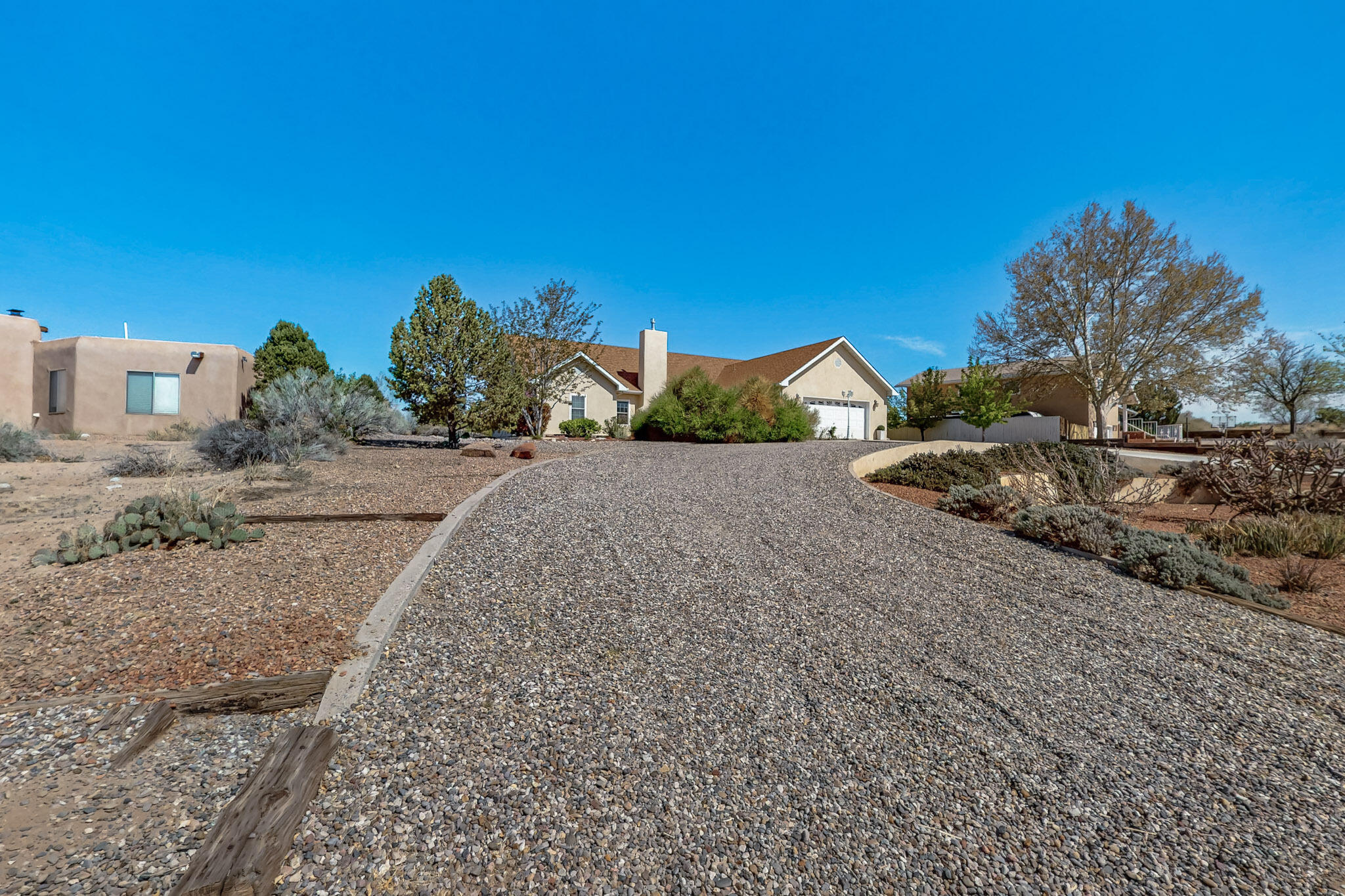 1072 MESA LOOP NW