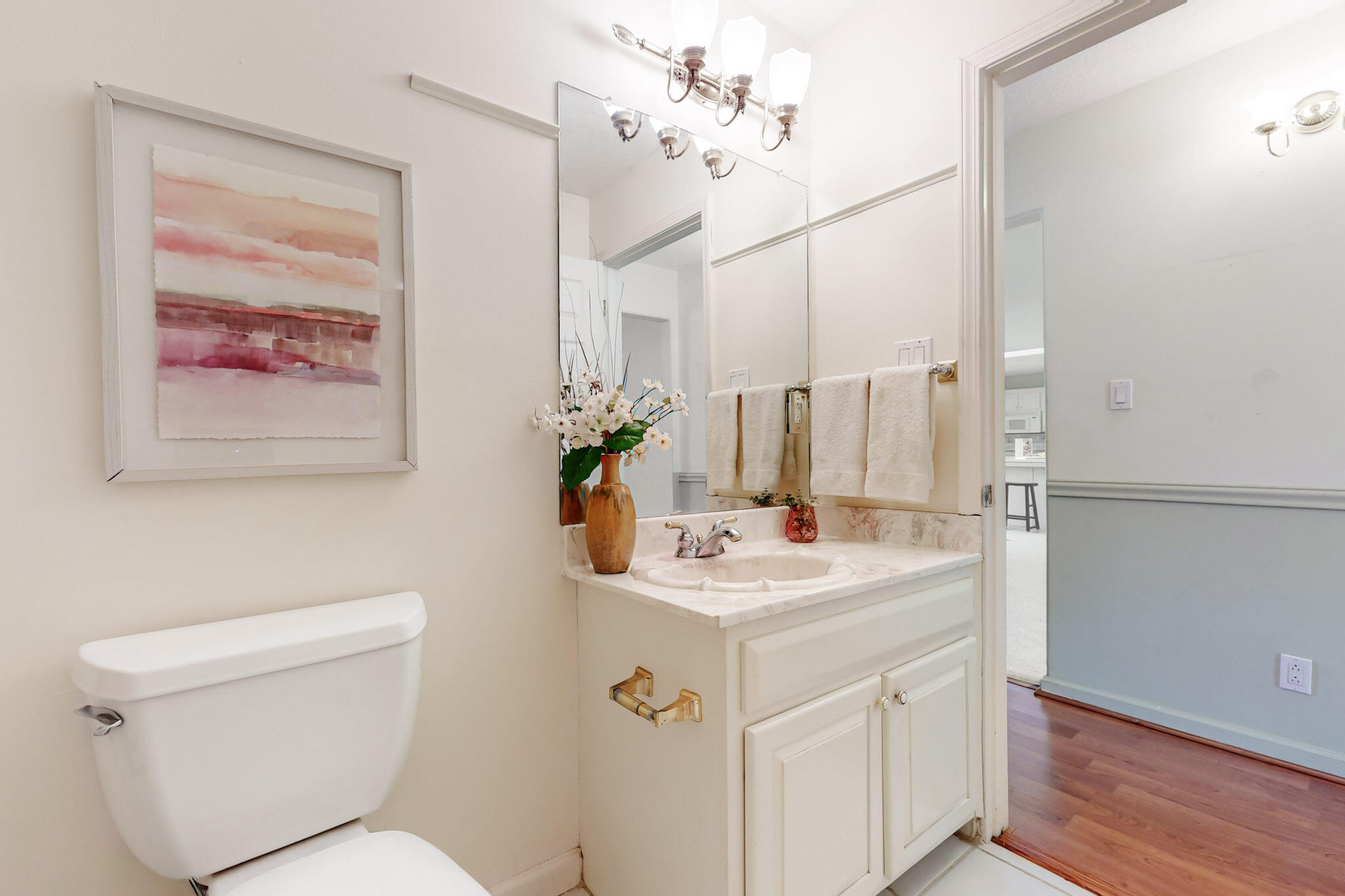 1072 MESA LOOP NW