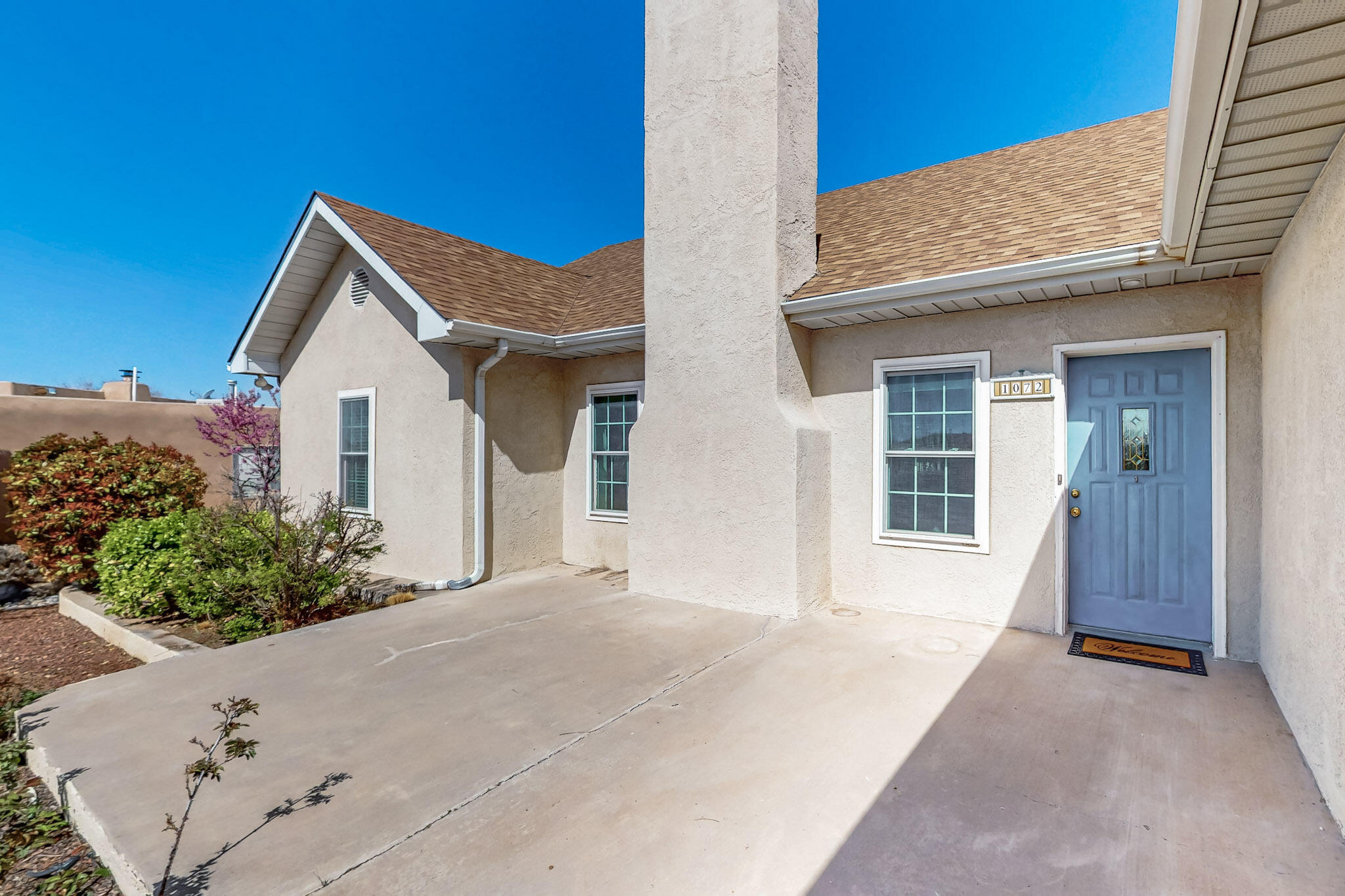 1072 MESA LOOP NW