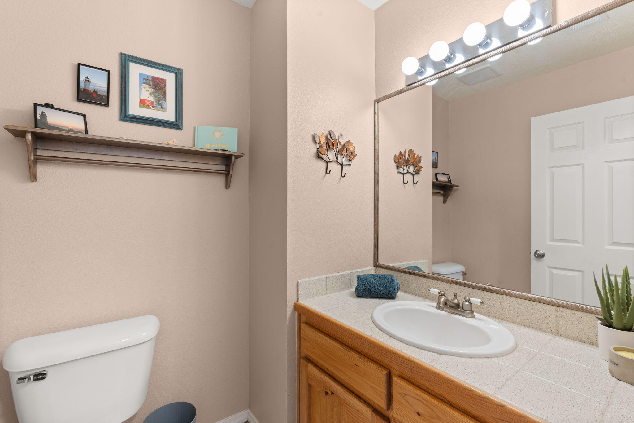 6215 METEOR Court NW