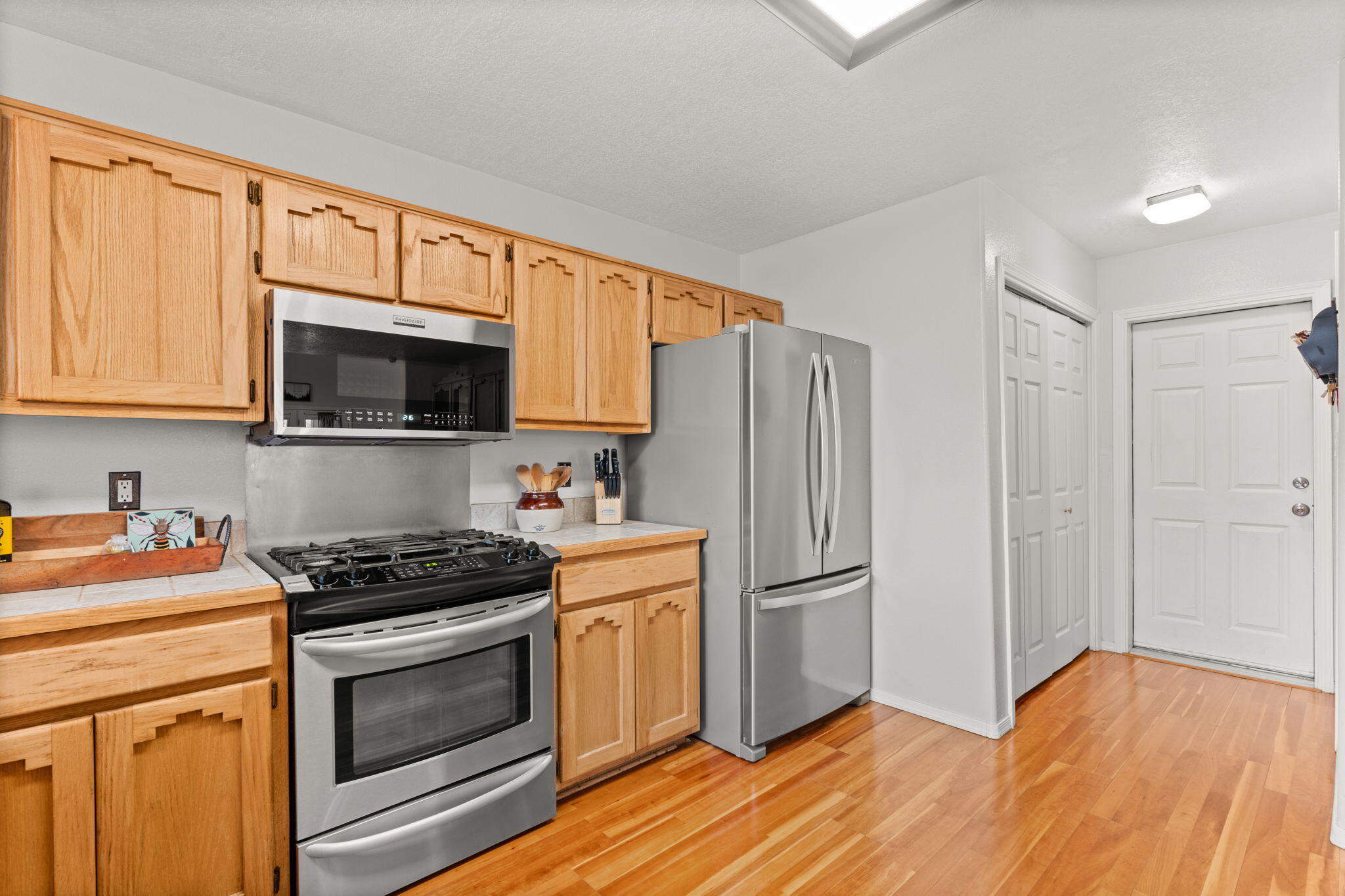 6215 METEOR Court NW