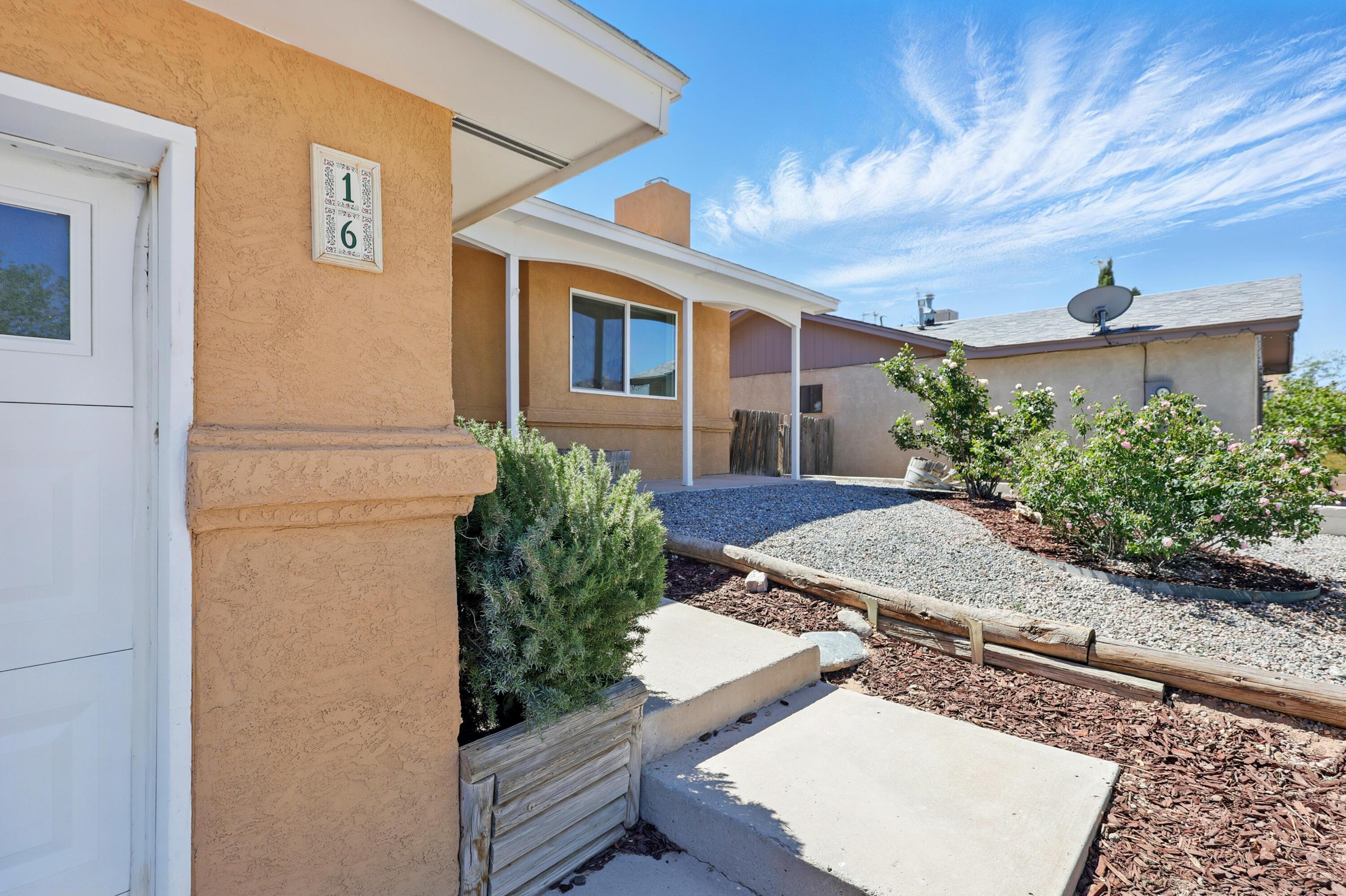 16 APACHE PLUME Road