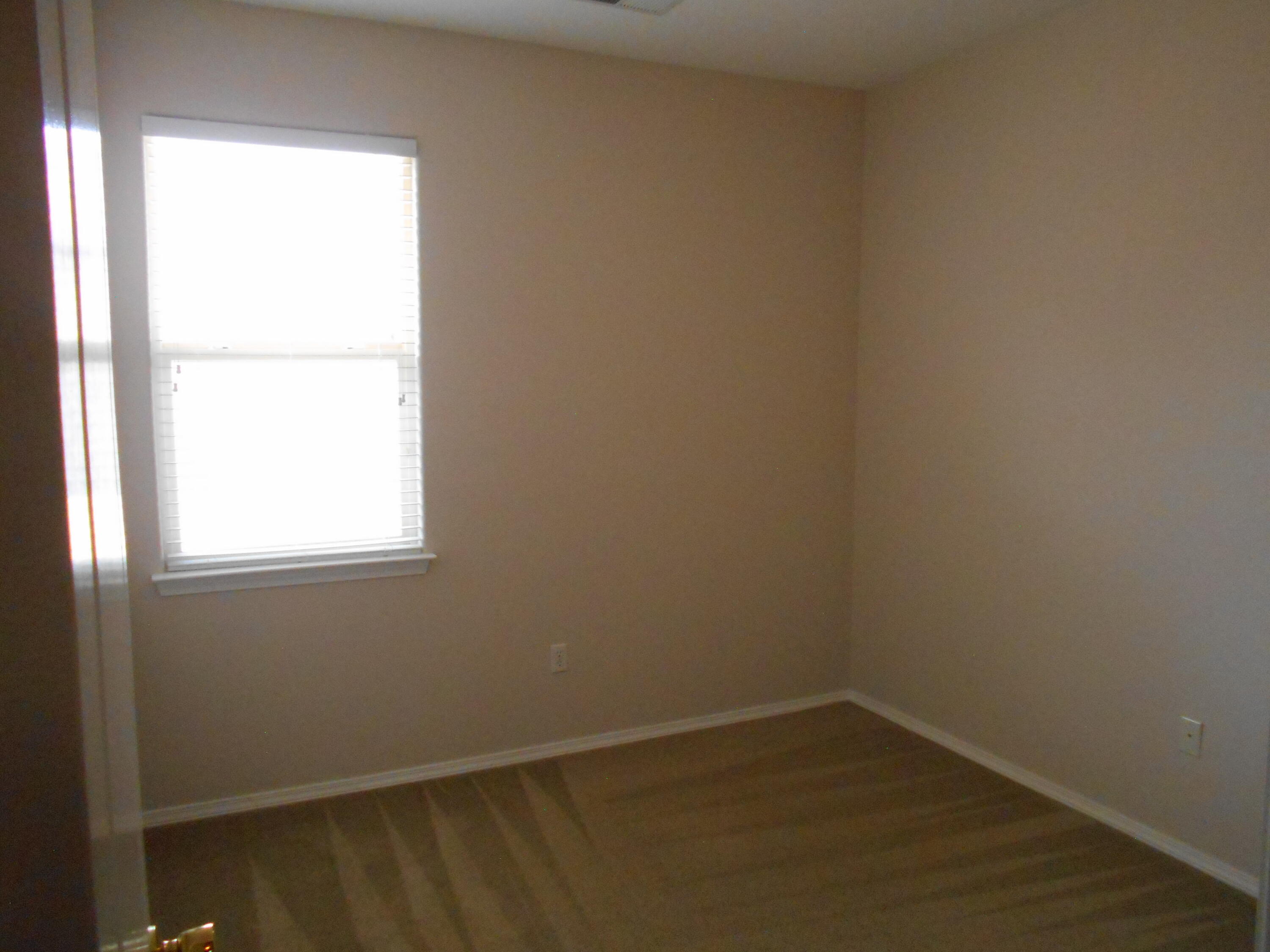 3461 Lone Tree Street SW