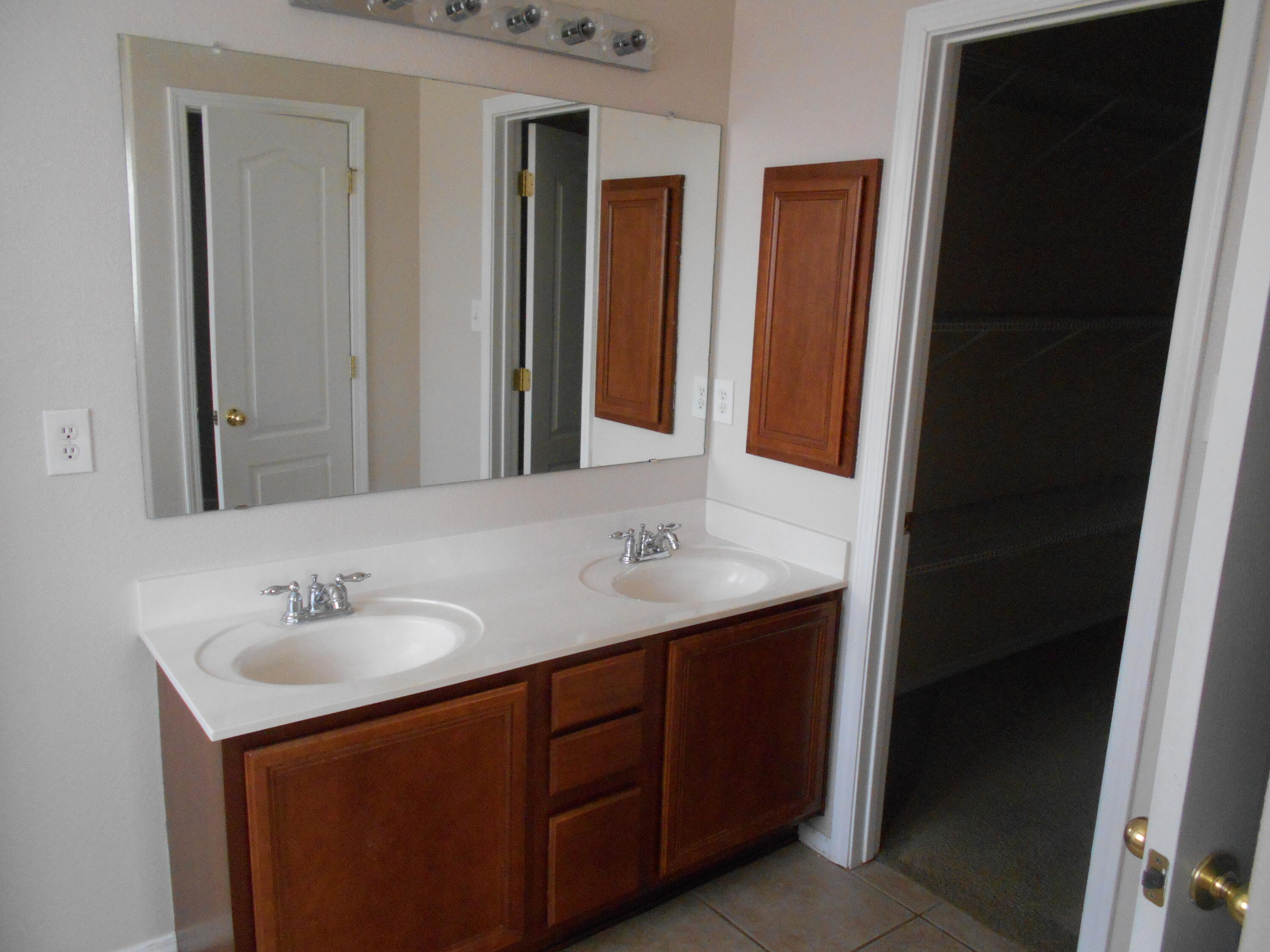 3461 Lone Tree Street SW