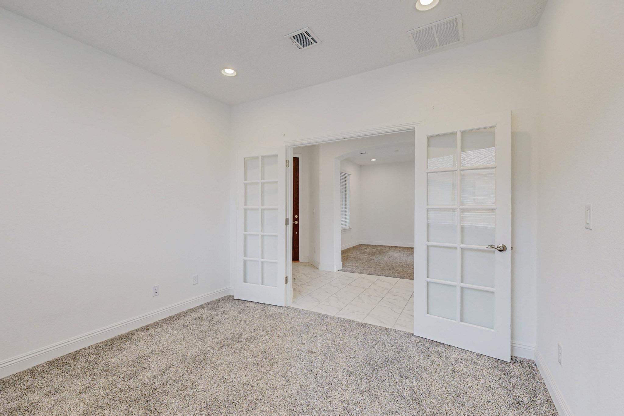 3108 YOLANDA Court NE