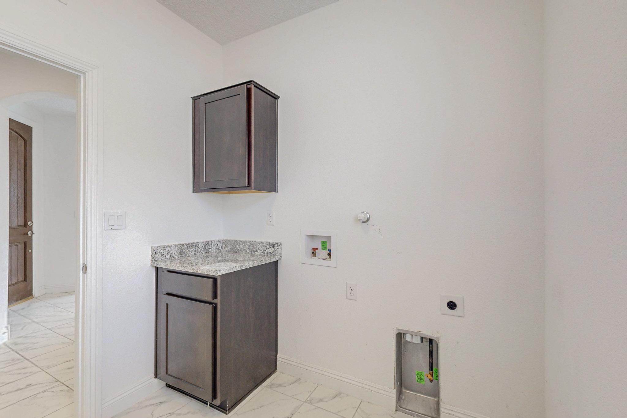 3108 YOLANDA Court NE